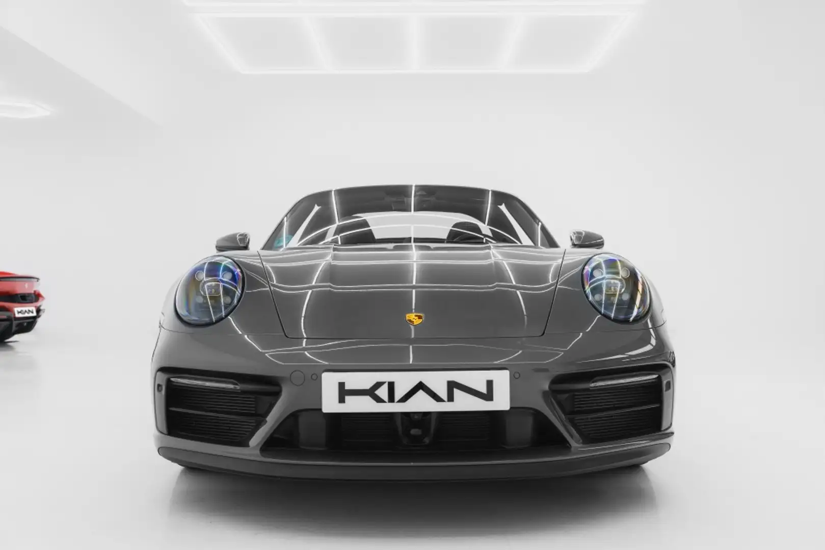 Porsche 992 Targa 4 GTS PDK Gris - 2