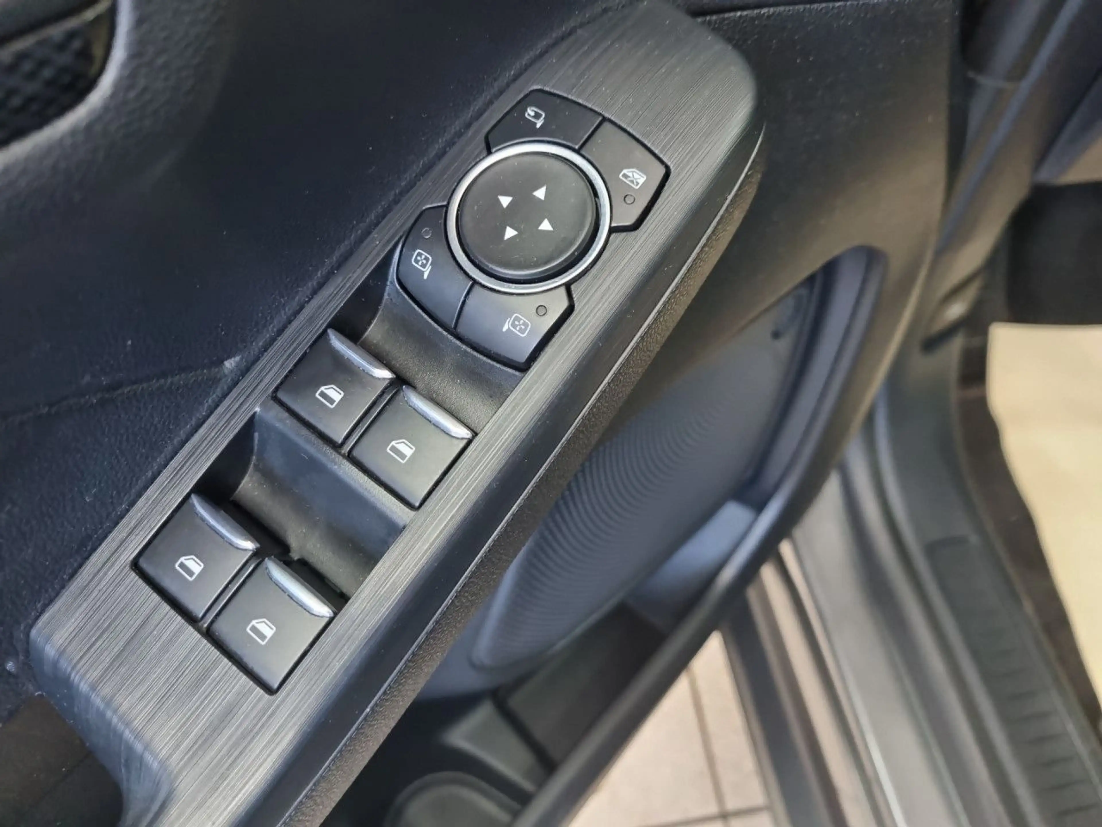 Ford Kuga ST-Line X Automatik Allrad / Rückfahrkamera — photo 12