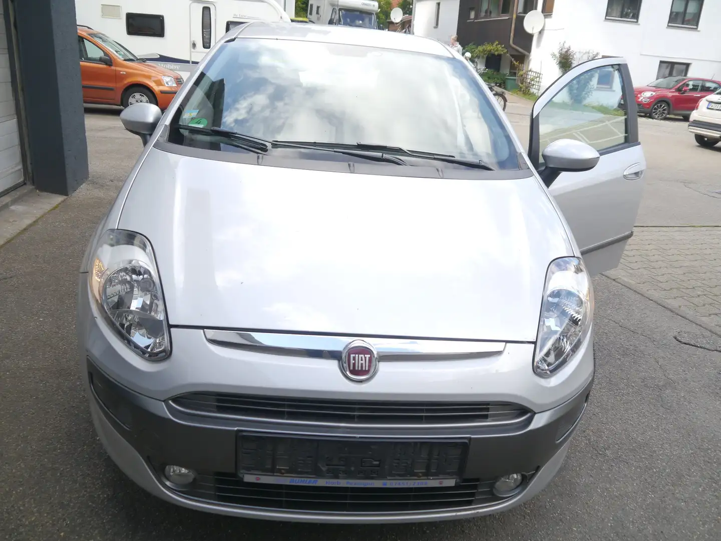 Fiat Punto Evo Punto EVO  5-Türer 1.4 8V Dynamic Grau - 1