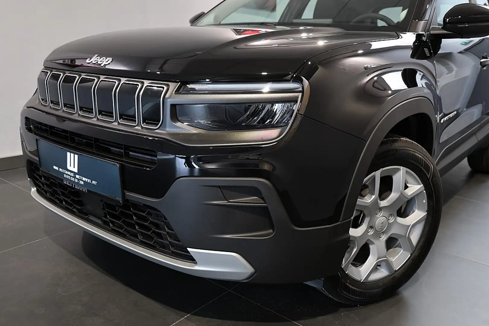 Jeep Avenger 1,2 GSE T3 100 PS Altitude Zwart - 2