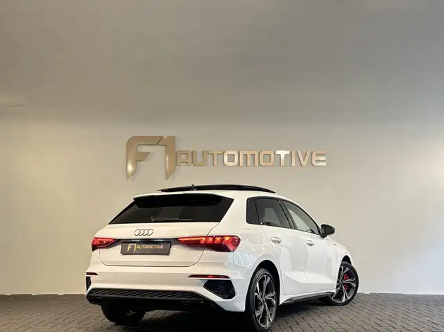 Audi A3 view 4