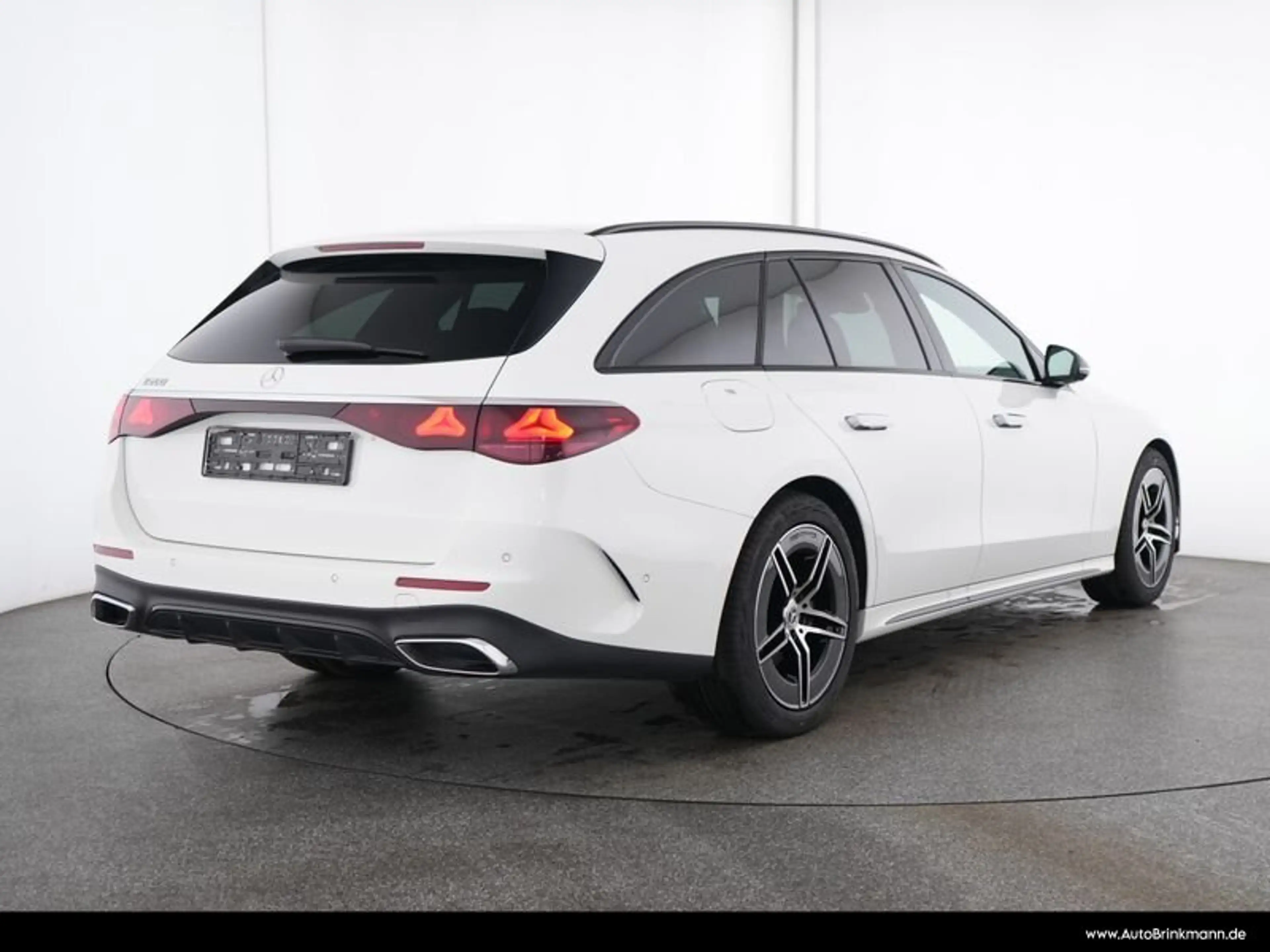 Mercedes-Benz E 200 E 200 T AMG-LINE/AHK/PANO/NIGHT/LED/19"/TOTW SHZ — photo 4