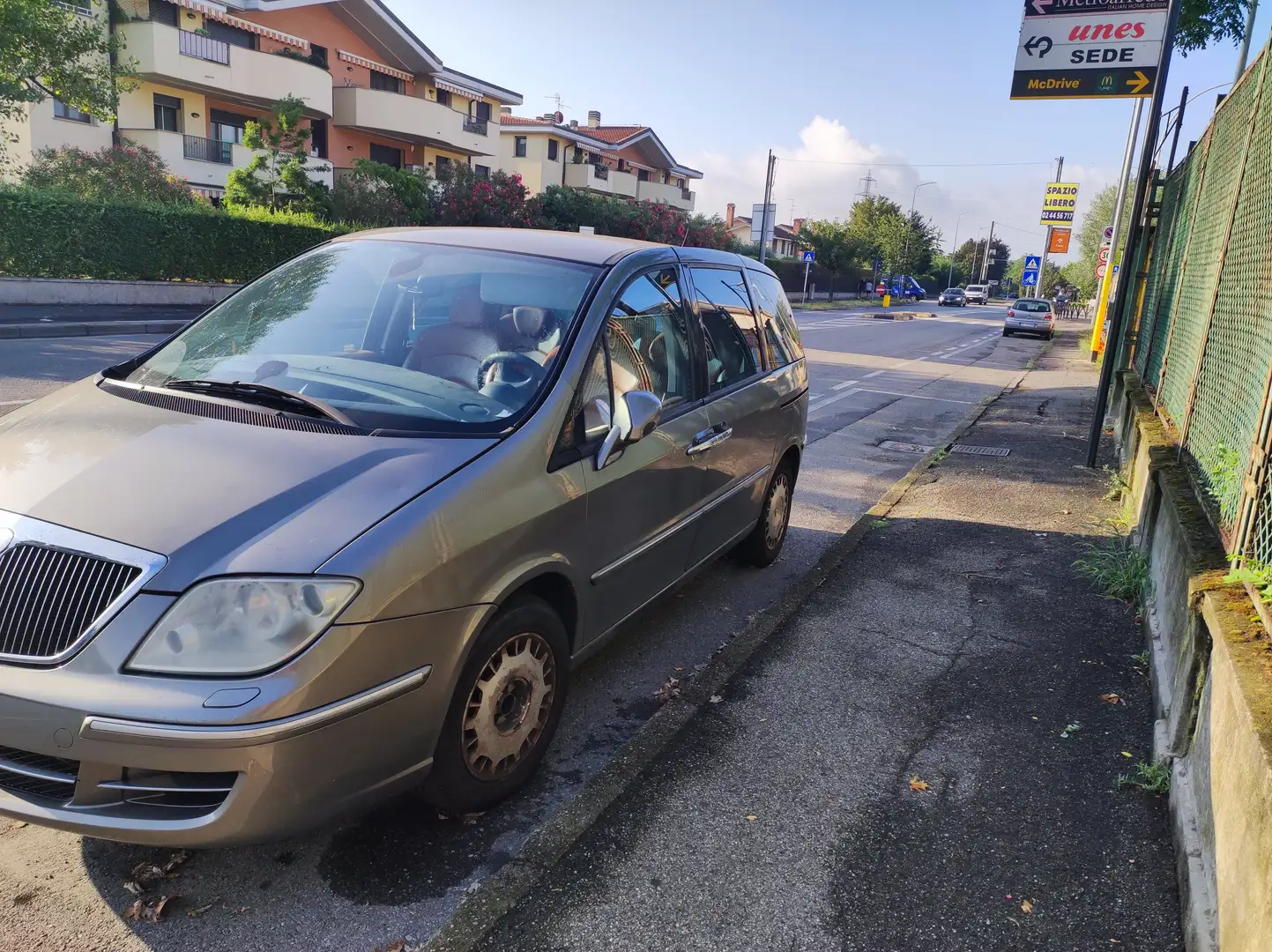 Lancia Phedra Phedra 2.2 jtd Emblema Plus 6m Beige - 2