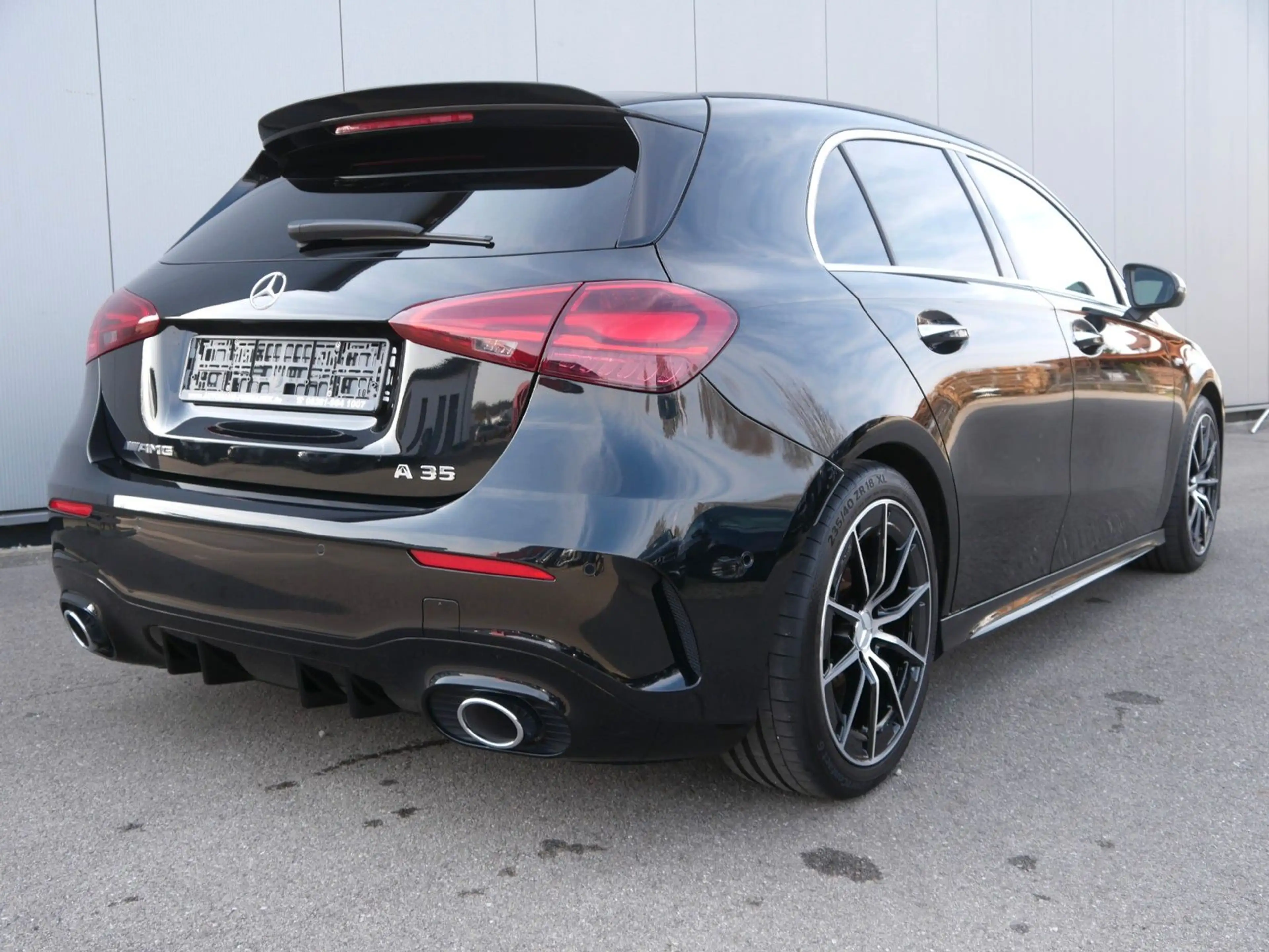 Mercedes-Benz A 35 AMG 4Matic NAVI/LED/BURM/PREMIUM — photo 4