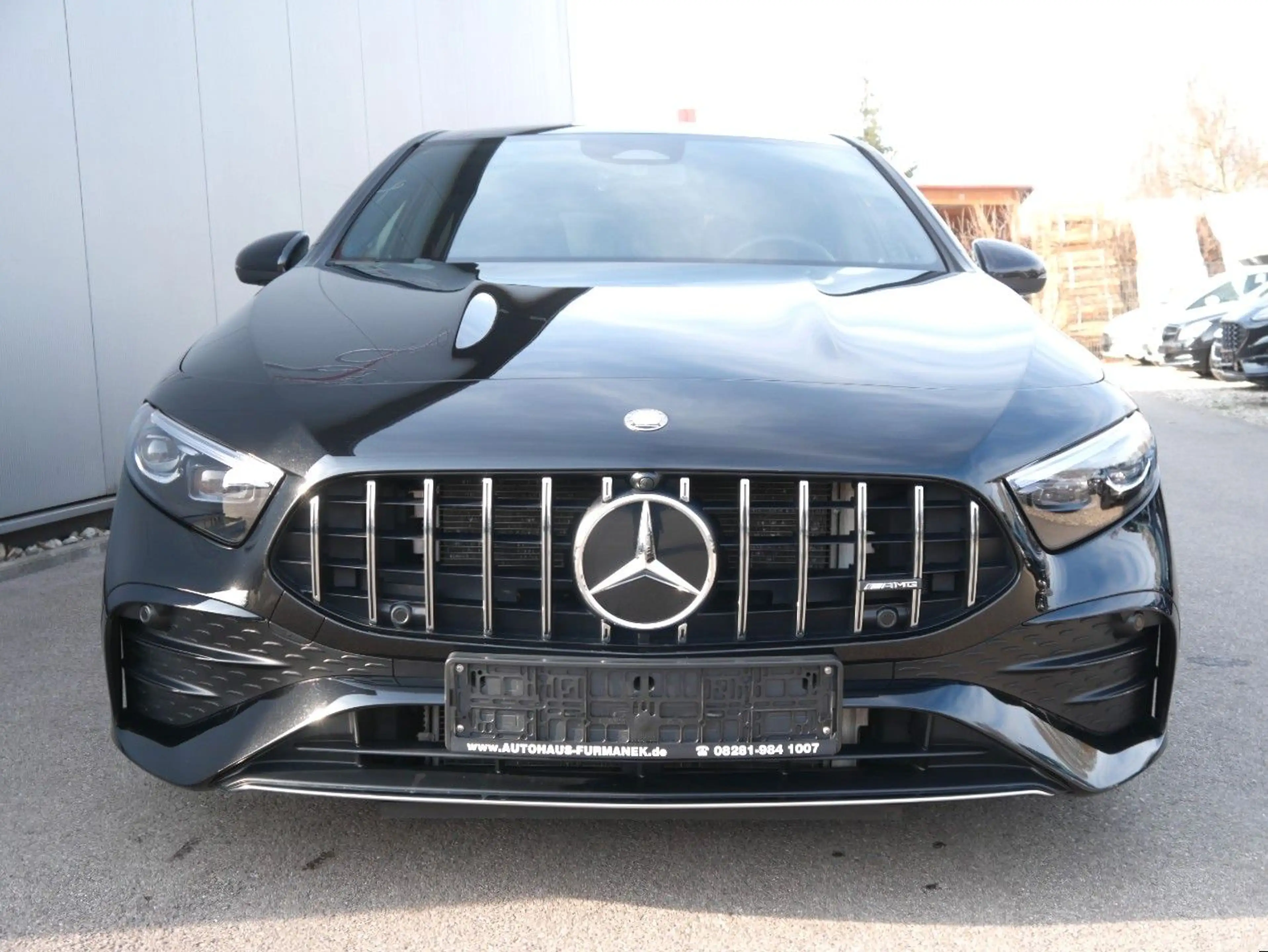 Mercedes-Benz A 35 AMG 4Matic NAVI/LED/BURM/PREMIUM — photo 6