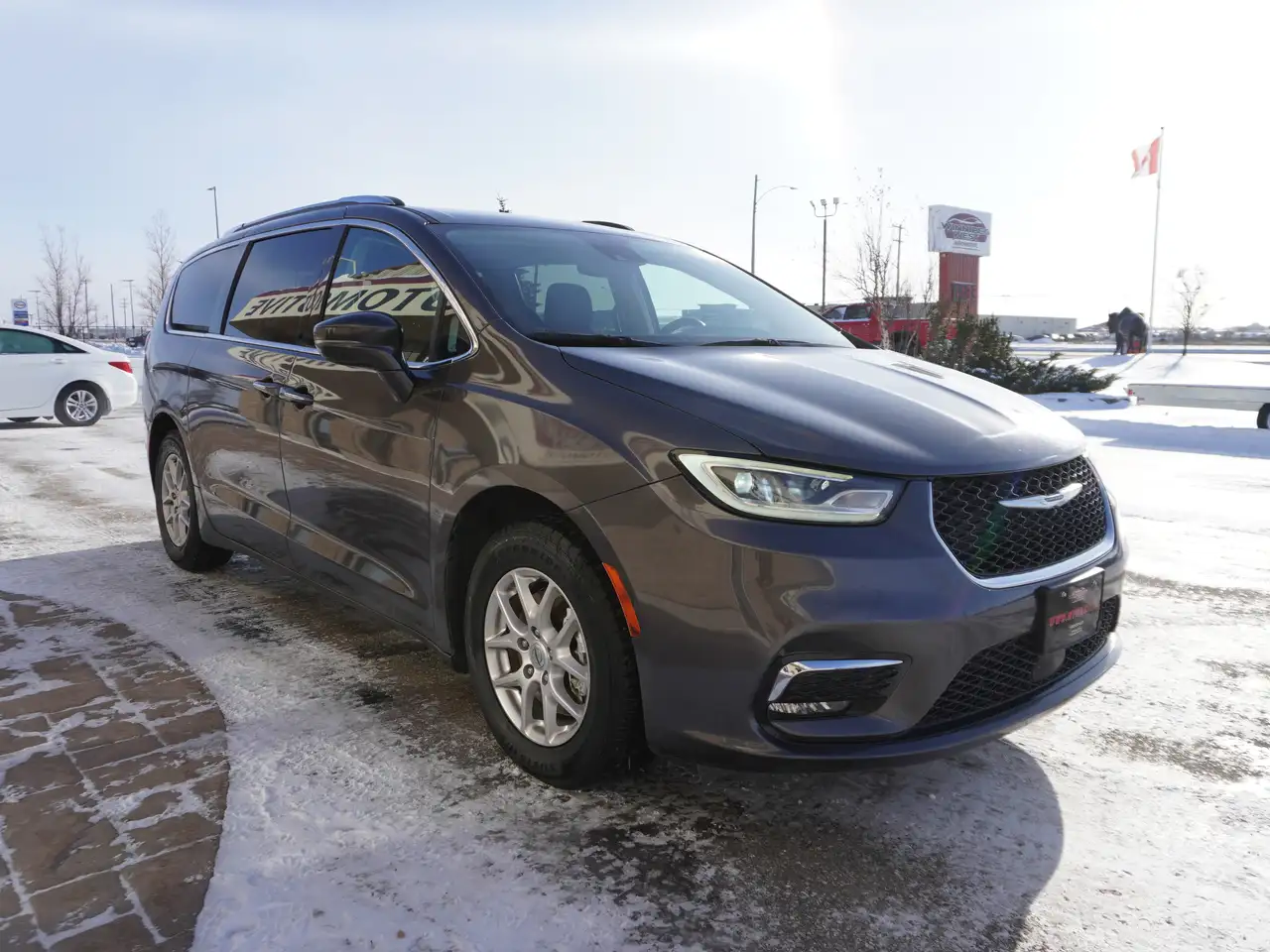Chrysler Pacifica снимка Chrysler Pacifica