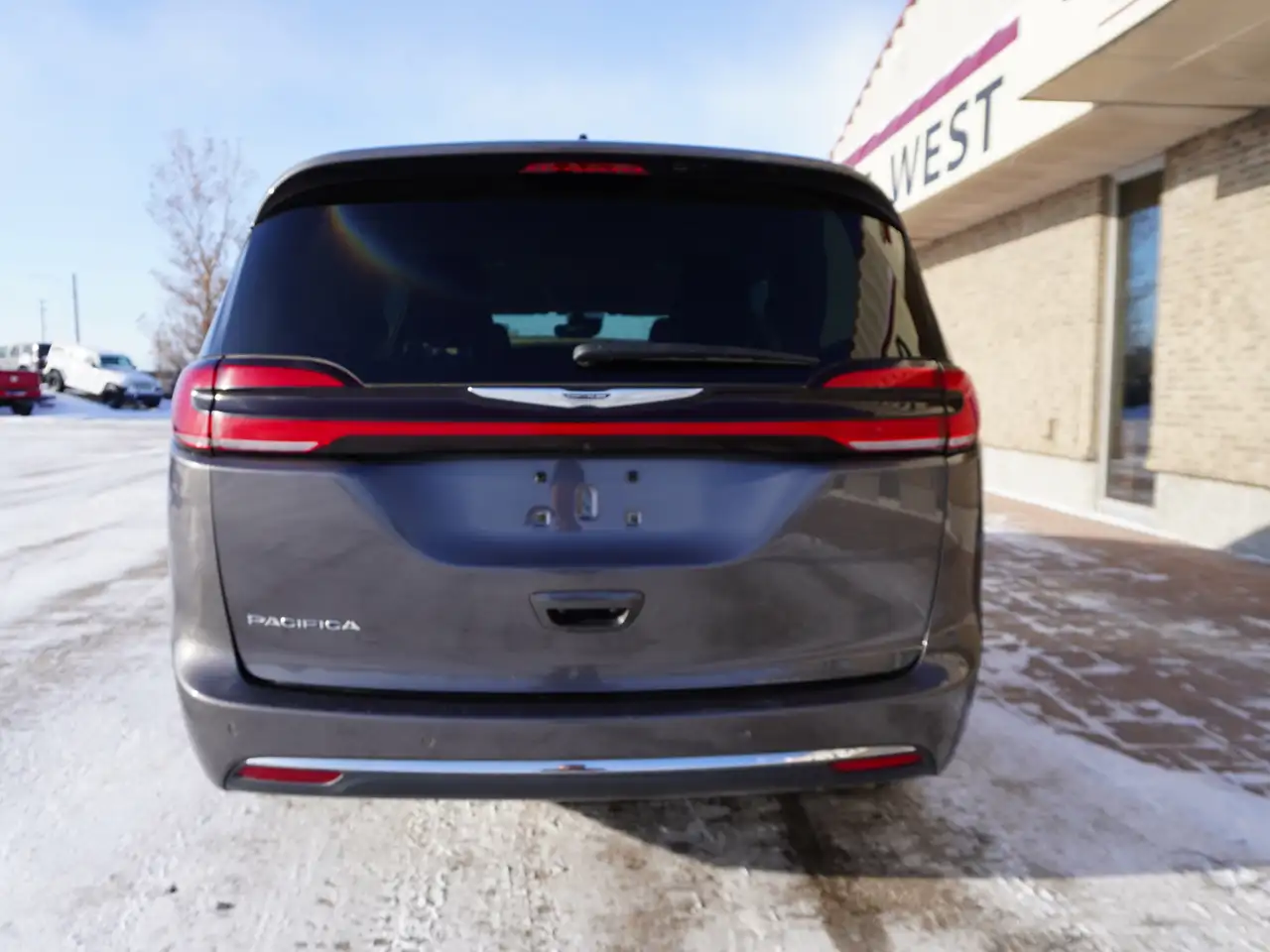 Chrysler Pacifica снимка Chrysler Pacifica