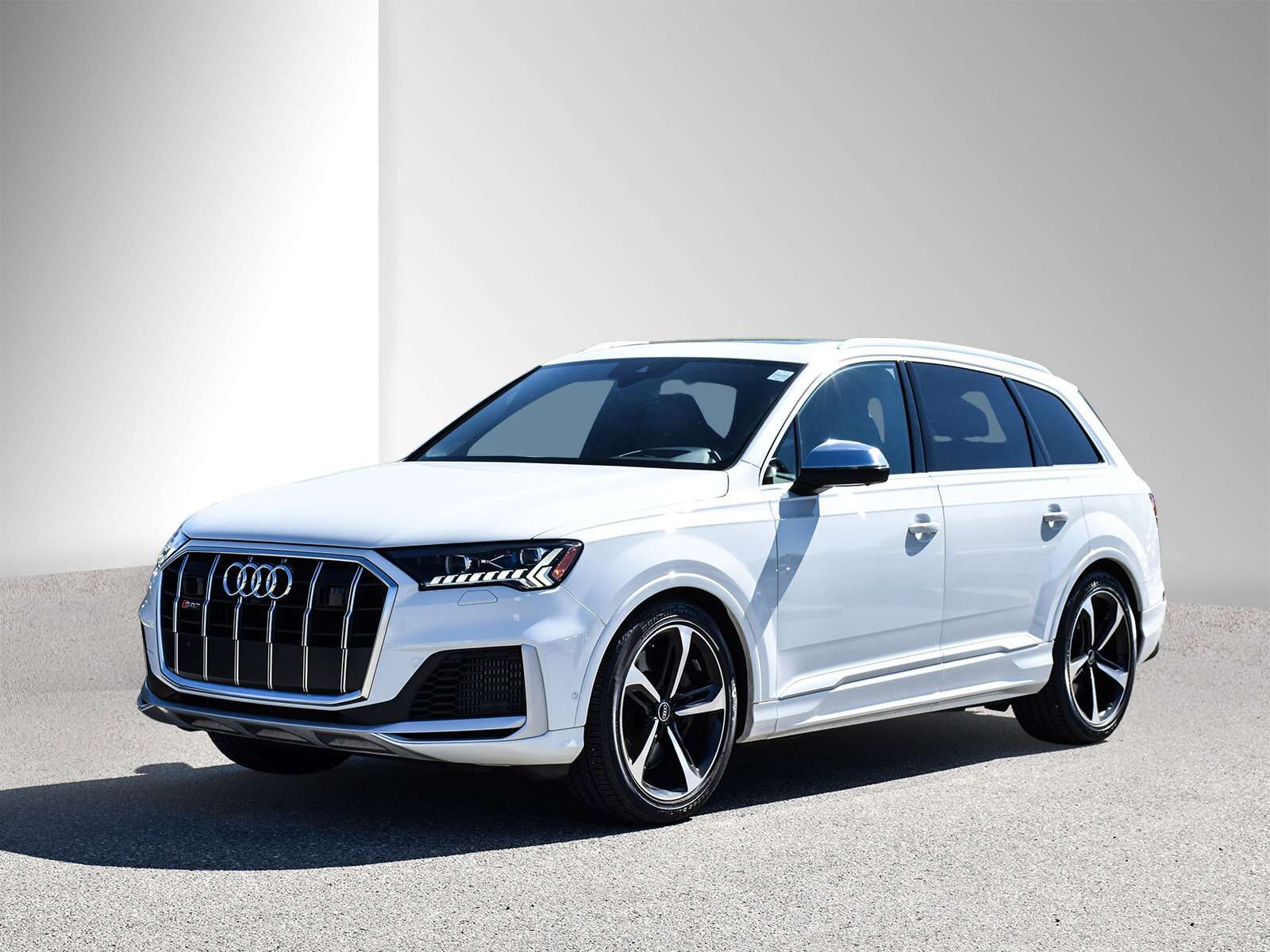 2023 Audi SQ7 Base