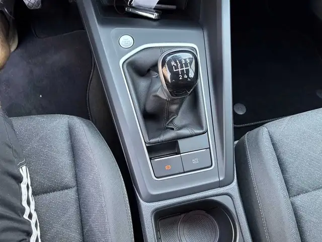 Volkswagen Golf view 13
