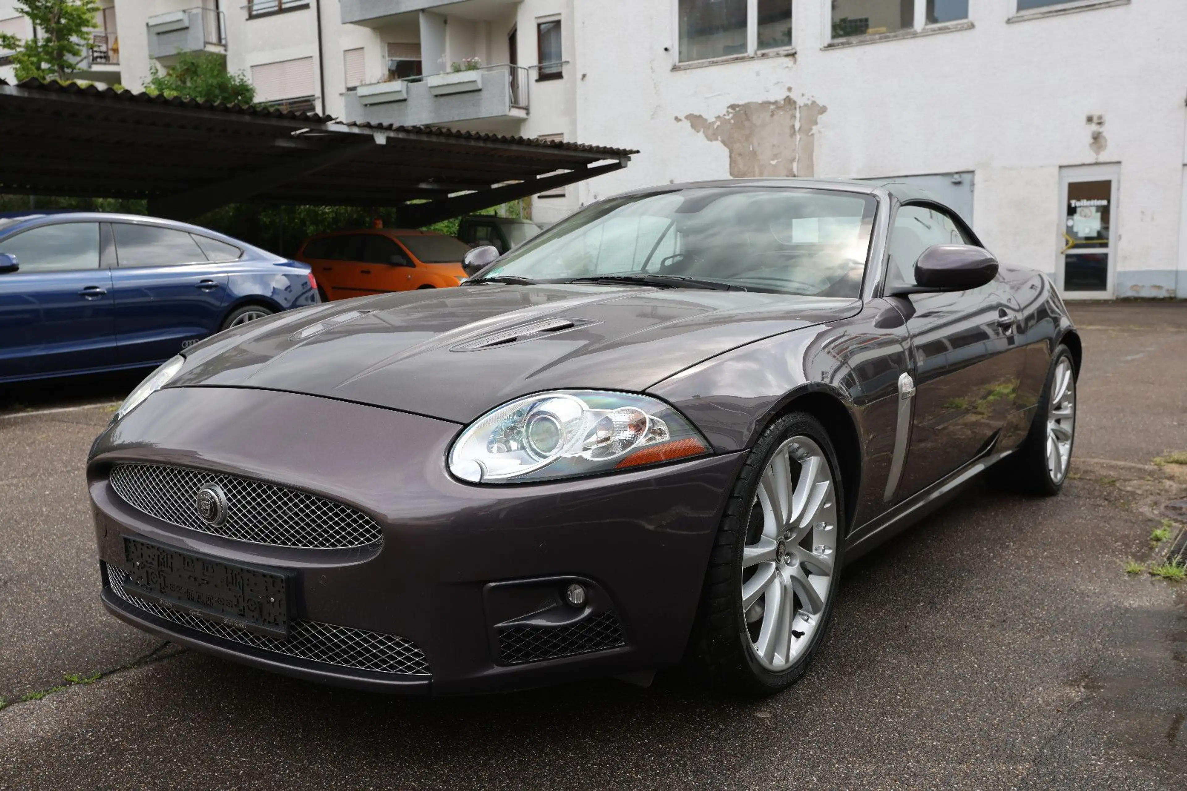 Jaguar XKR