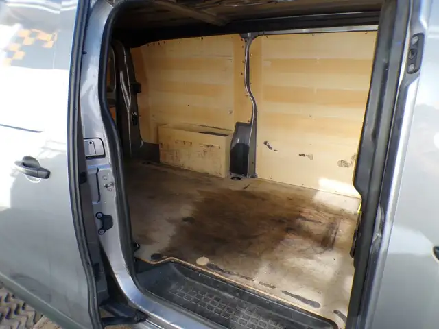 Citroen Jumpy view 9