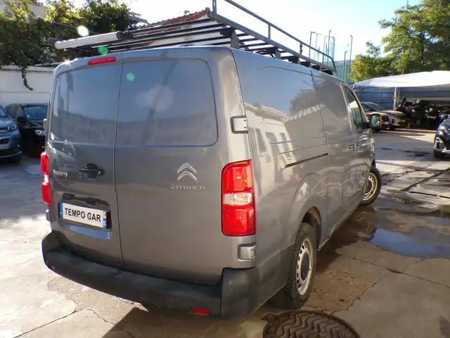 Citroen Jumpy view 2