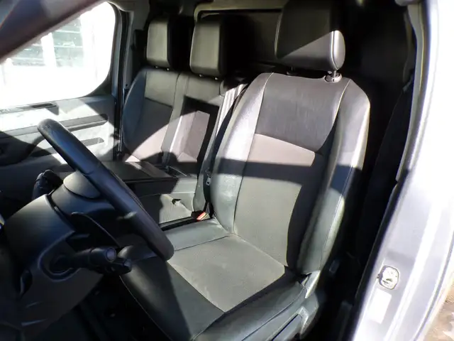 Citroen Jumpy view 11