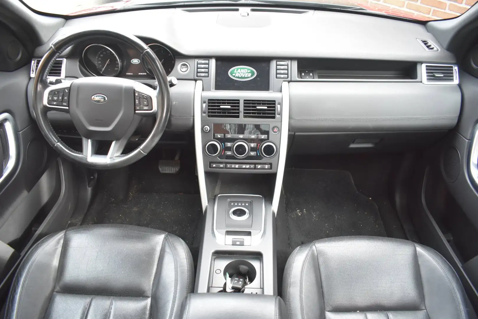 Land Rover Discovery Sport 2.0 TD4 HSE '17 MOTOR DEFECT Pano Leder CLima Rot - 2