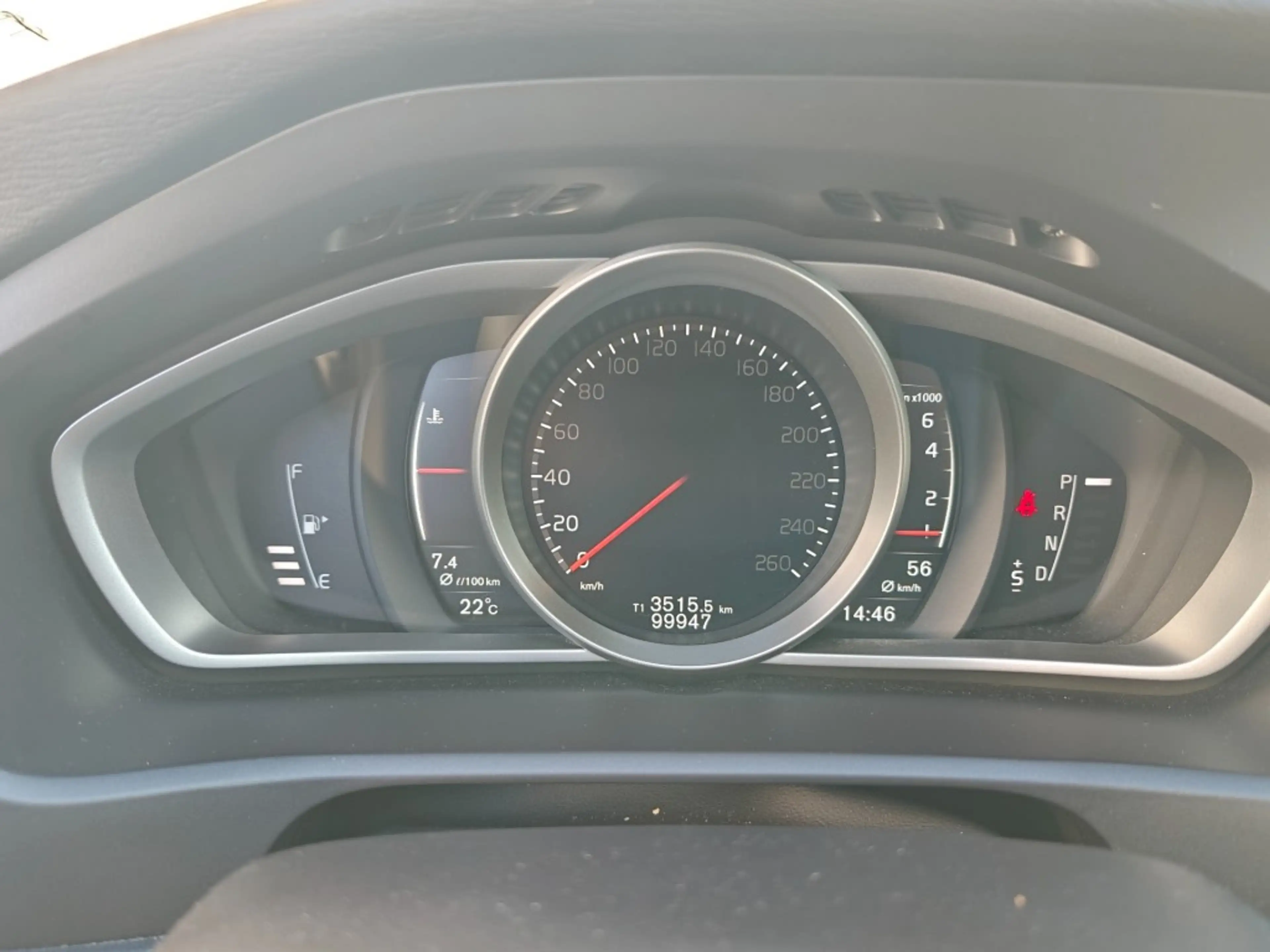 Volvo V40 1.5 t2 Nordic+ TrekhaakAutomaatAll seasonsPrijs al — photo 14