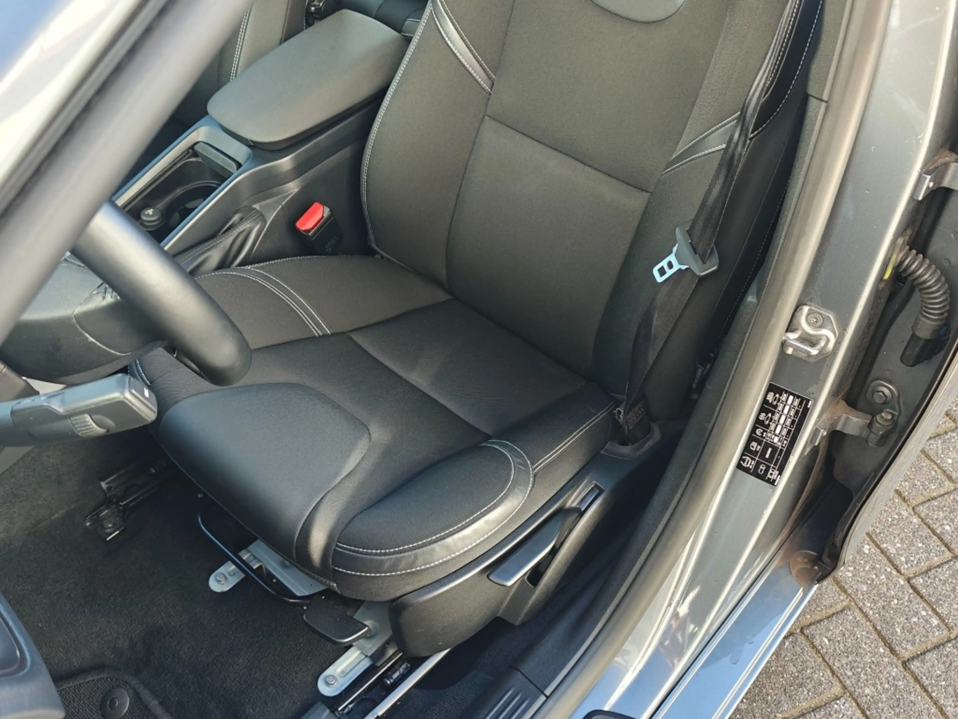 Volvo V40 1.5 t2 Nordic+ TrekhaakAutomaatAll seasonsPrijs al — photo 8