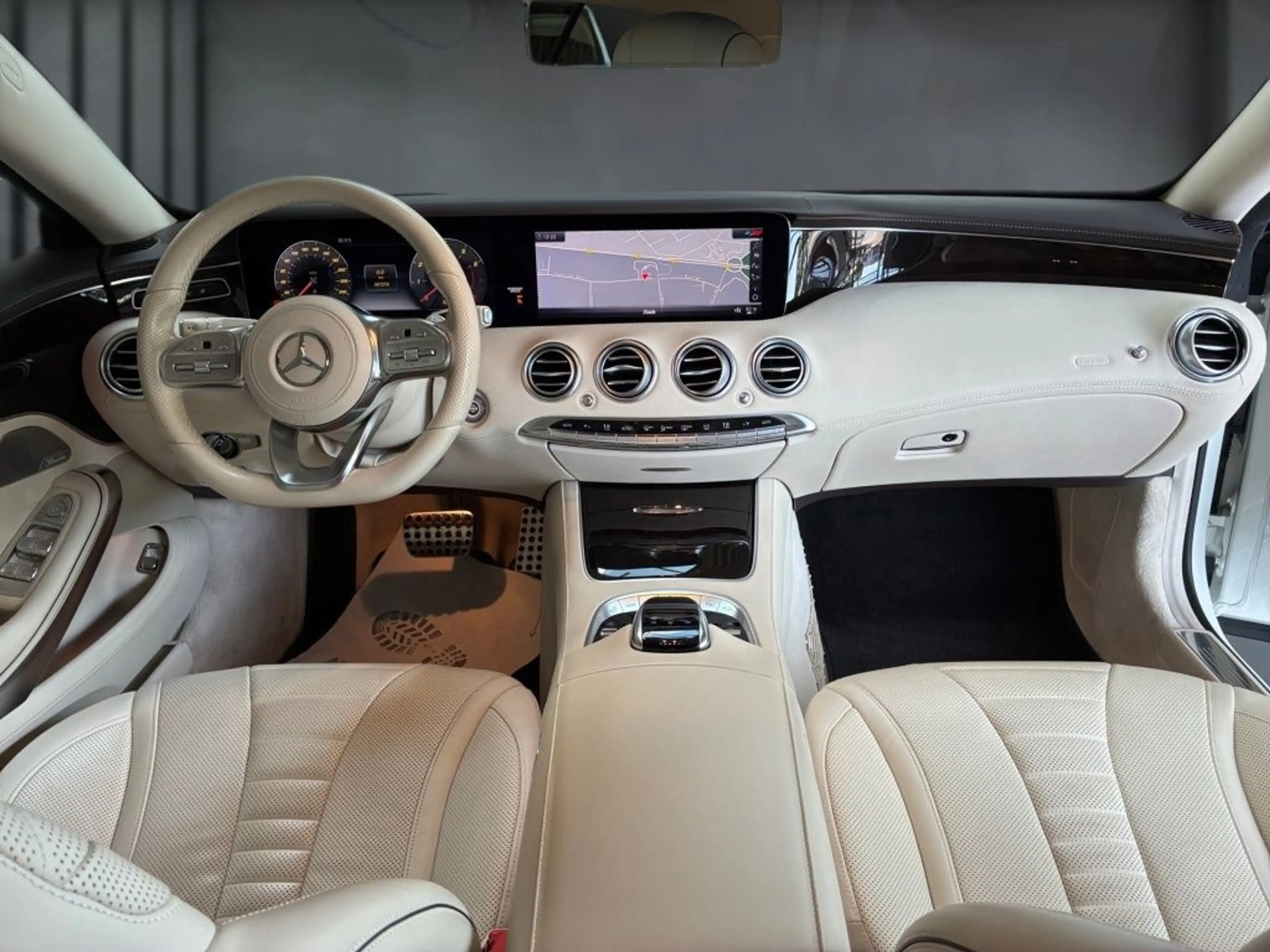 Mercedes-Benz S 560 4MATIC Coupé AMG+MEMORY+360°+PANO+BURM. — photo 14