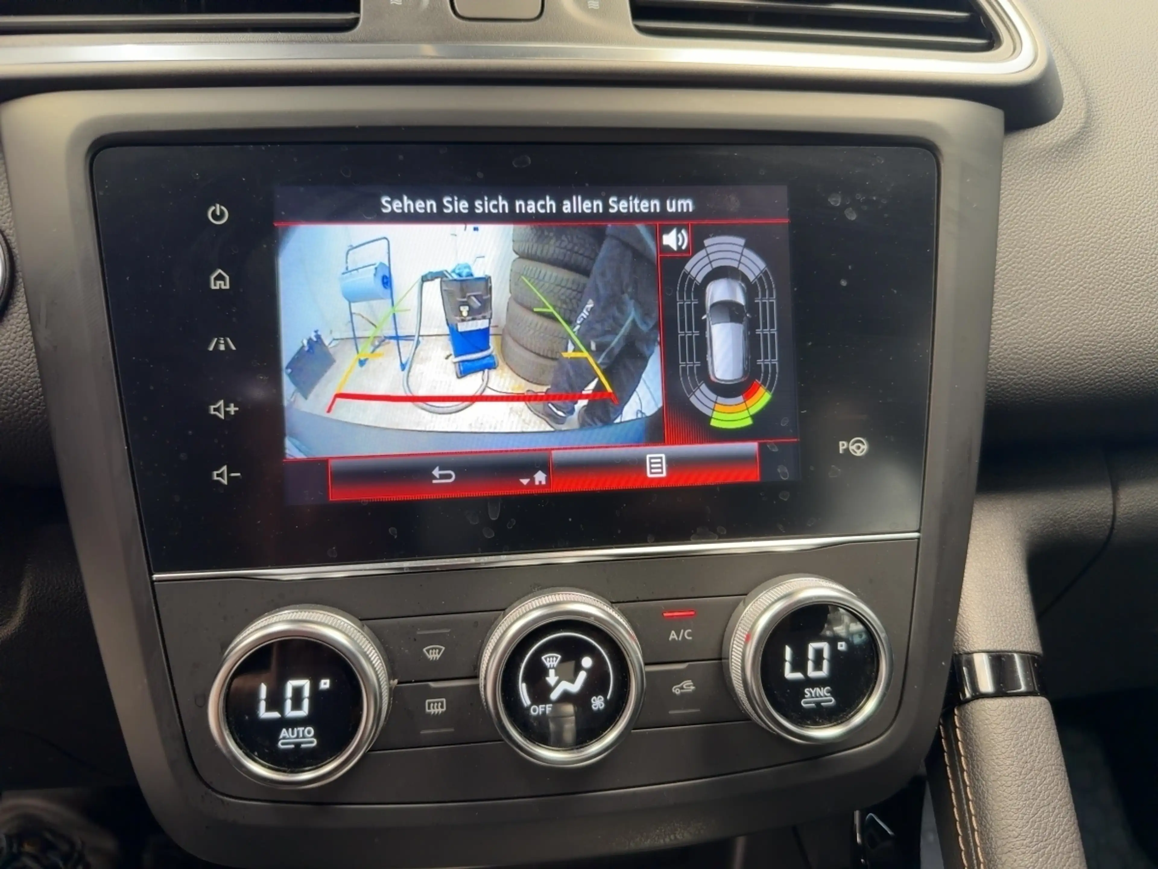 Renault Kadjar Black Edition TCe 160 EDC — photo 12