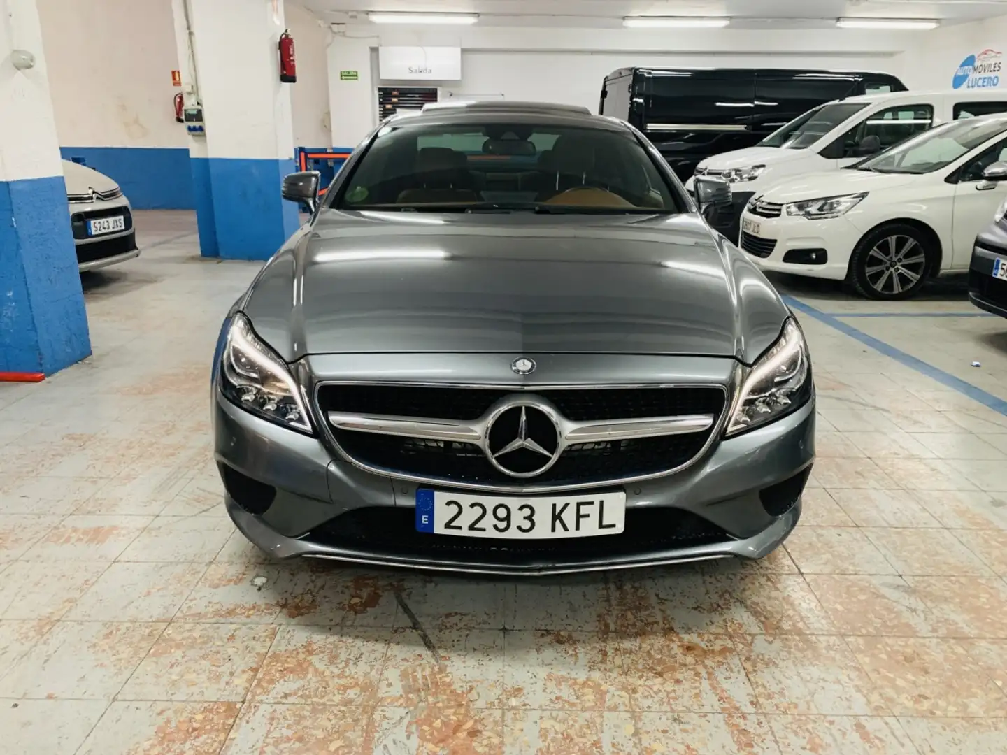 Mercedes-Benz CLS 250 250d 4M Aut. Gri - 2