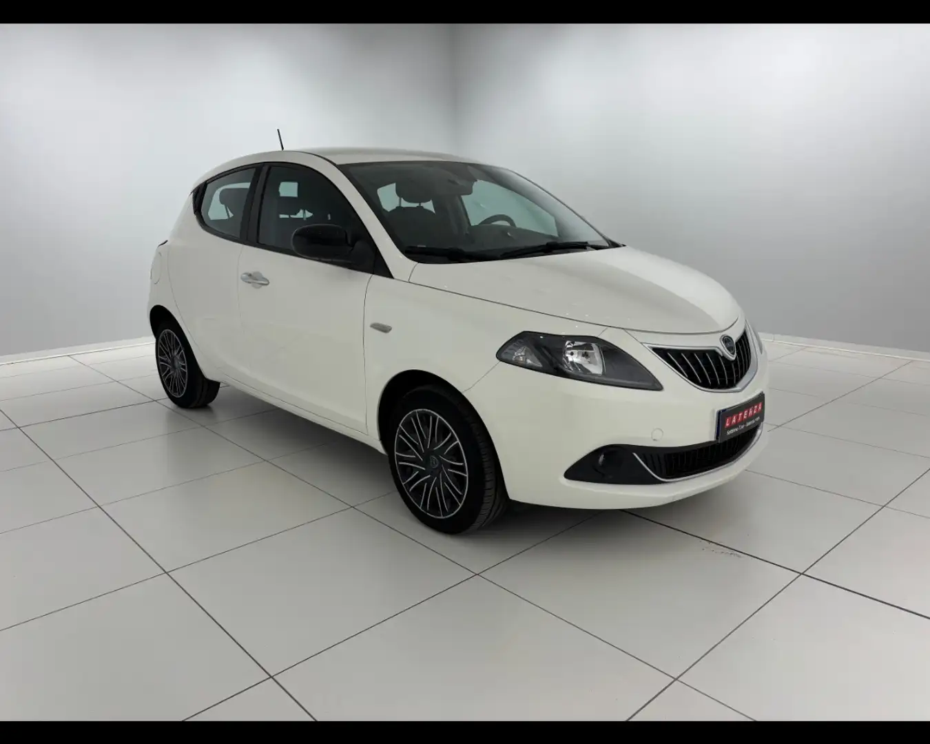 Lancia Ypsilon 1.0 FireFly Hybrid Gold Blanc - 1