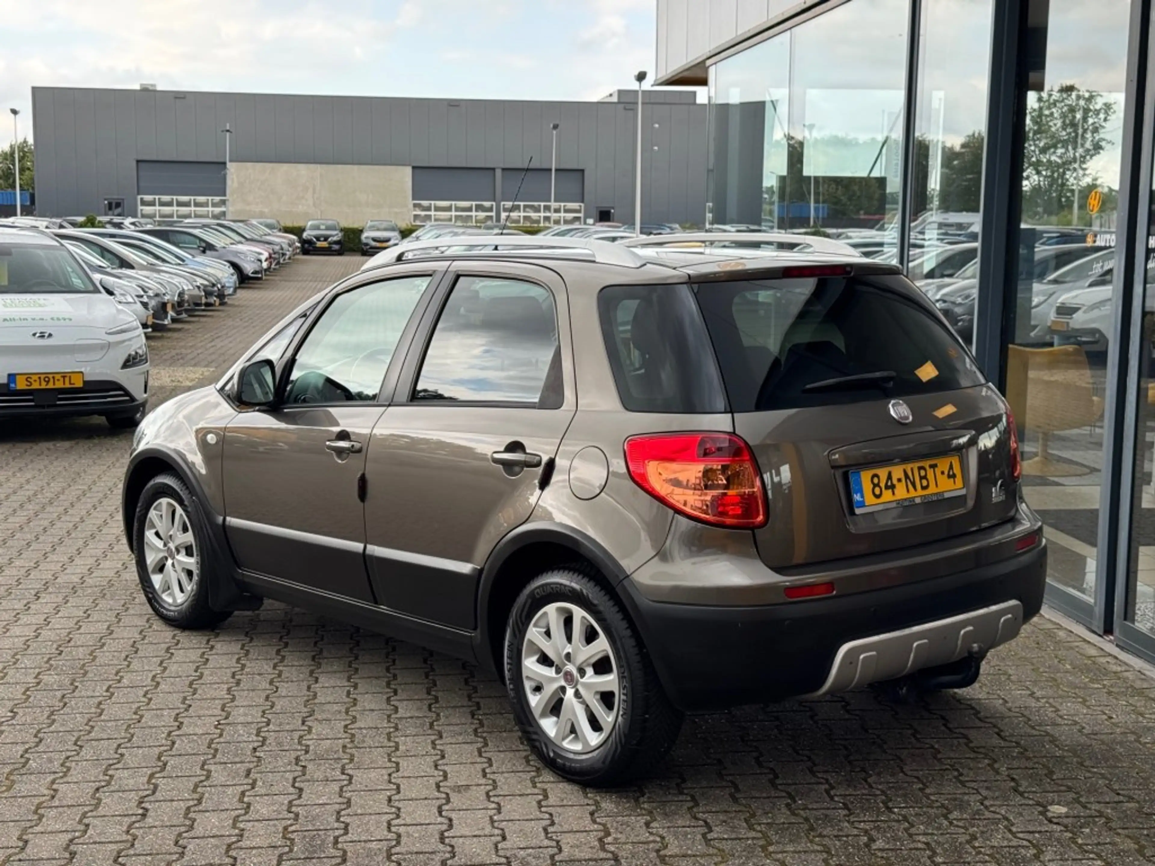 Fiat Sedici 1.6-16V Emotion - navi - apple carplay/android aut — photo 3
