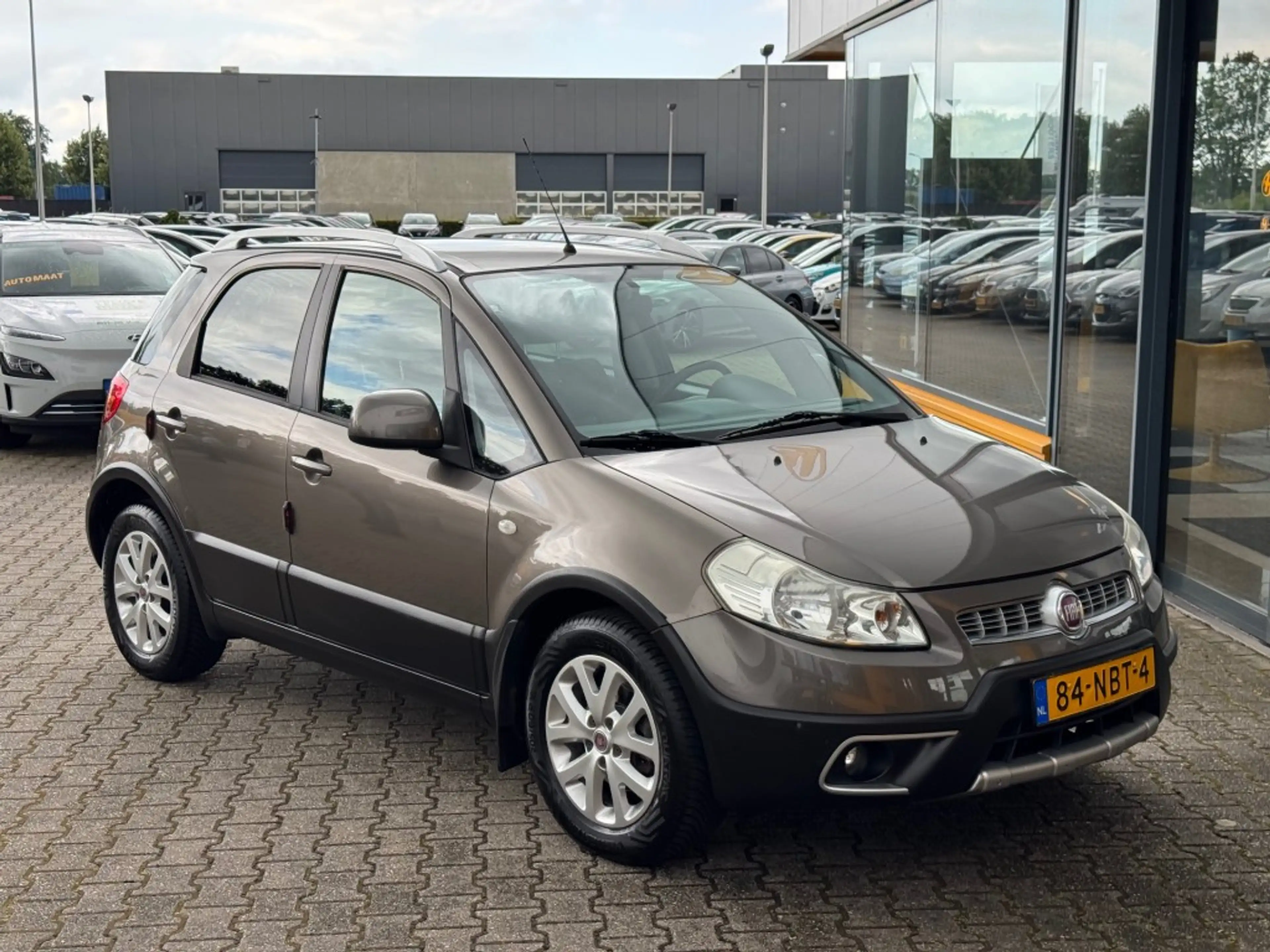 Fiat Sedici 1.6-16V Emotion - navi - apple carplay/android aut — photo 4