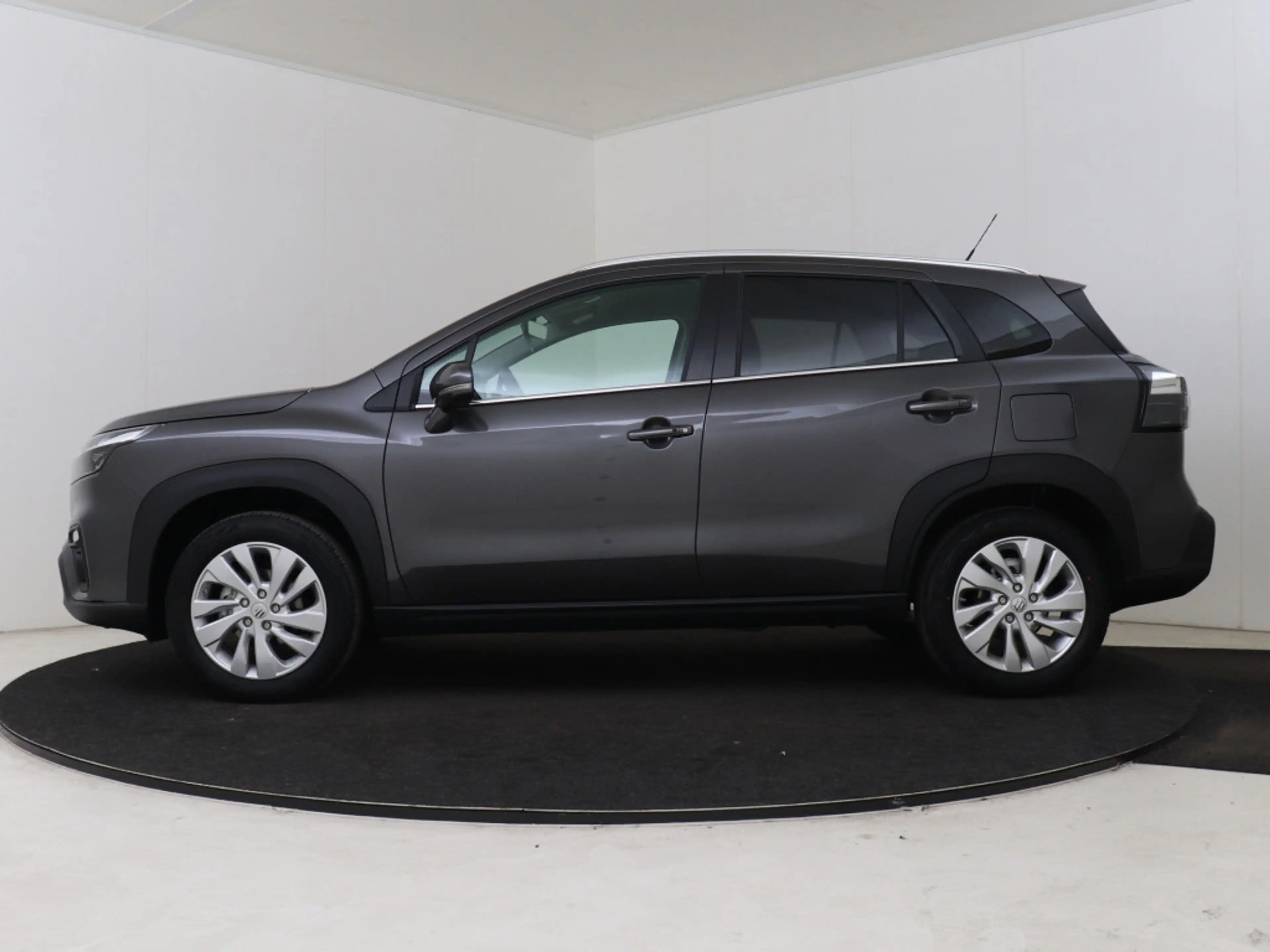 Suzuki S-Cross 1.4 Boosterjet Select Smart Hybrid Van €34598 Voor — photo 3