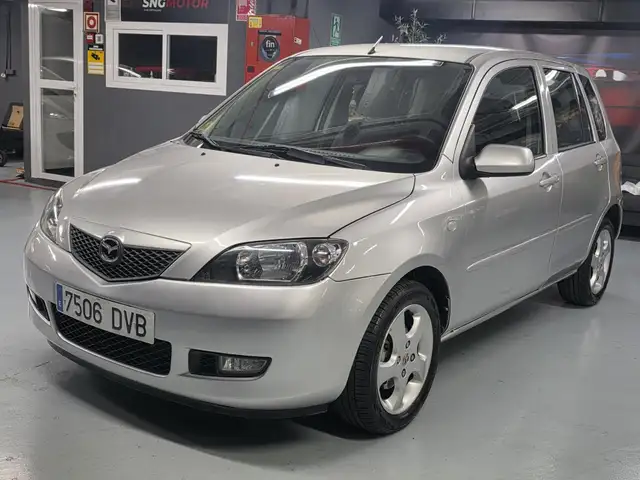 Mazda 2