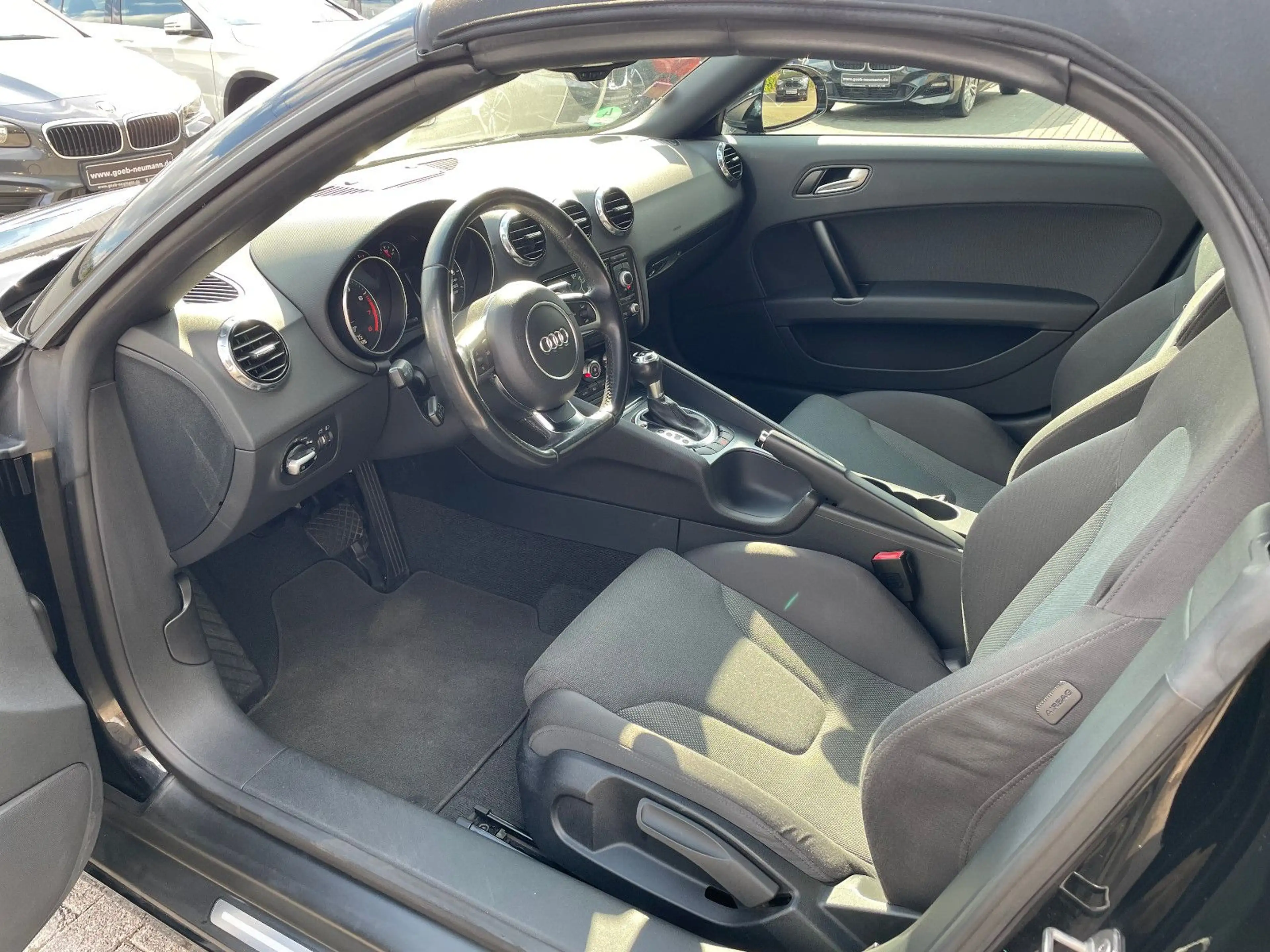 Audi TT 1.8 TFSI Cabrio Autom MMI Navi+ 17" — photo 9
