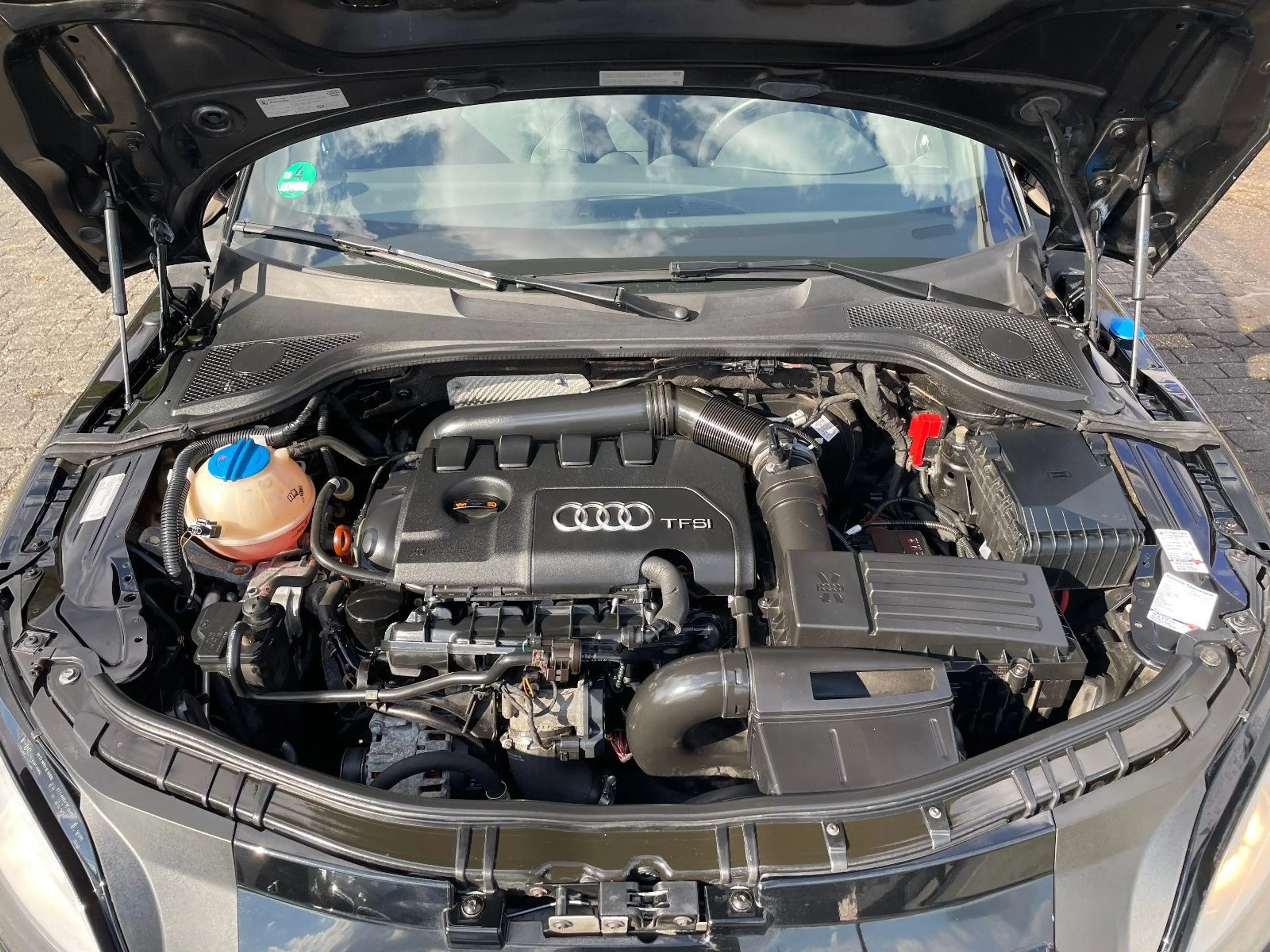 Audi TT 1.8 TFSI Cabrio Autom MMI Navi+ 17" — photo 7