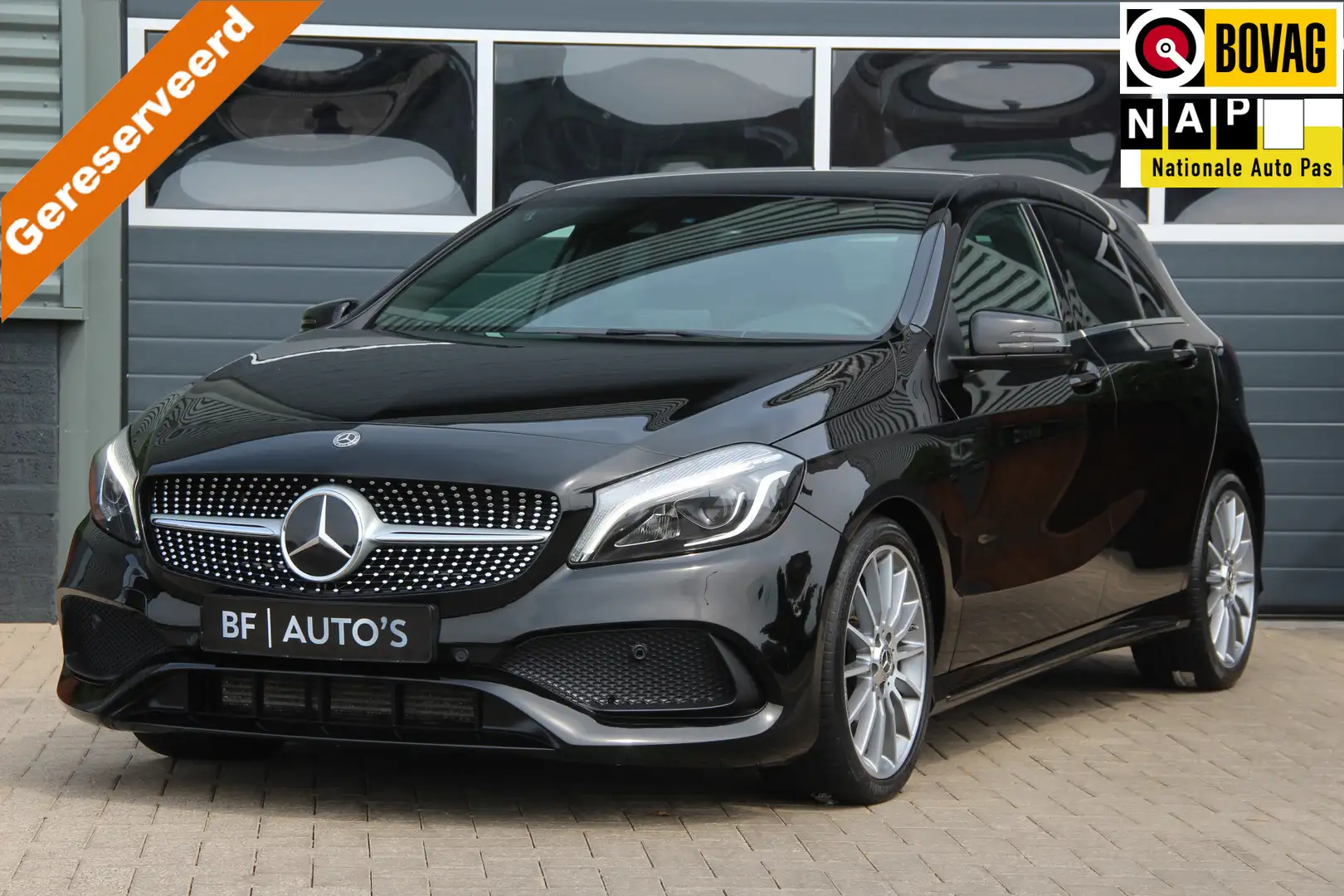 Mercedes-Benz A 200 AMG Line | Keyless | Distronic Plus | LED | CarPla Schwarz - 1