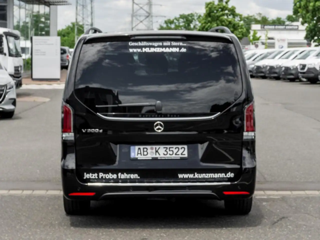 Mercedes-Benz V-Class 2026