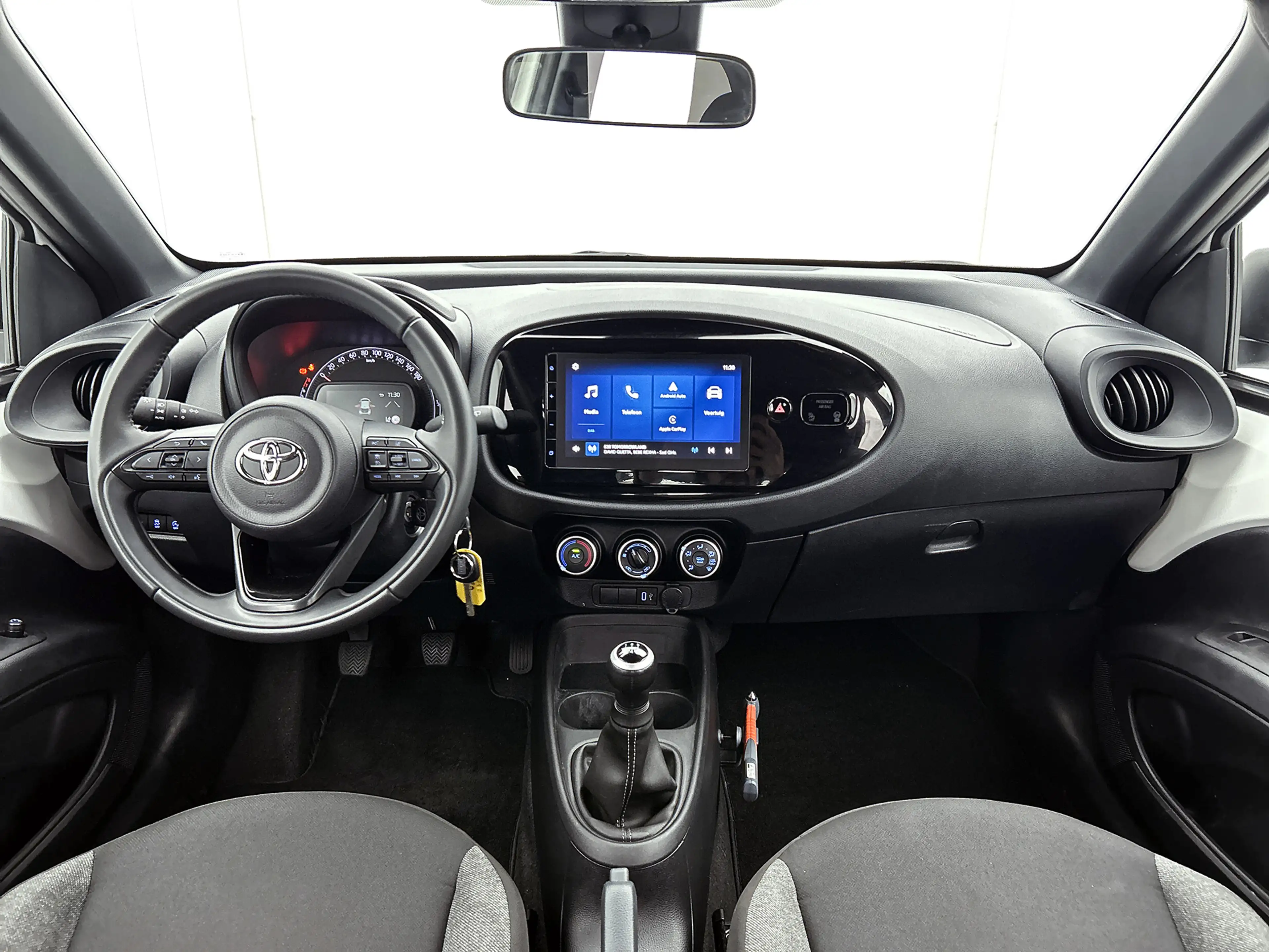 Toyota Aygo X 1.0 VVT-i MT Play | BTW voertuig | Apple CarPlay/A — photo 4