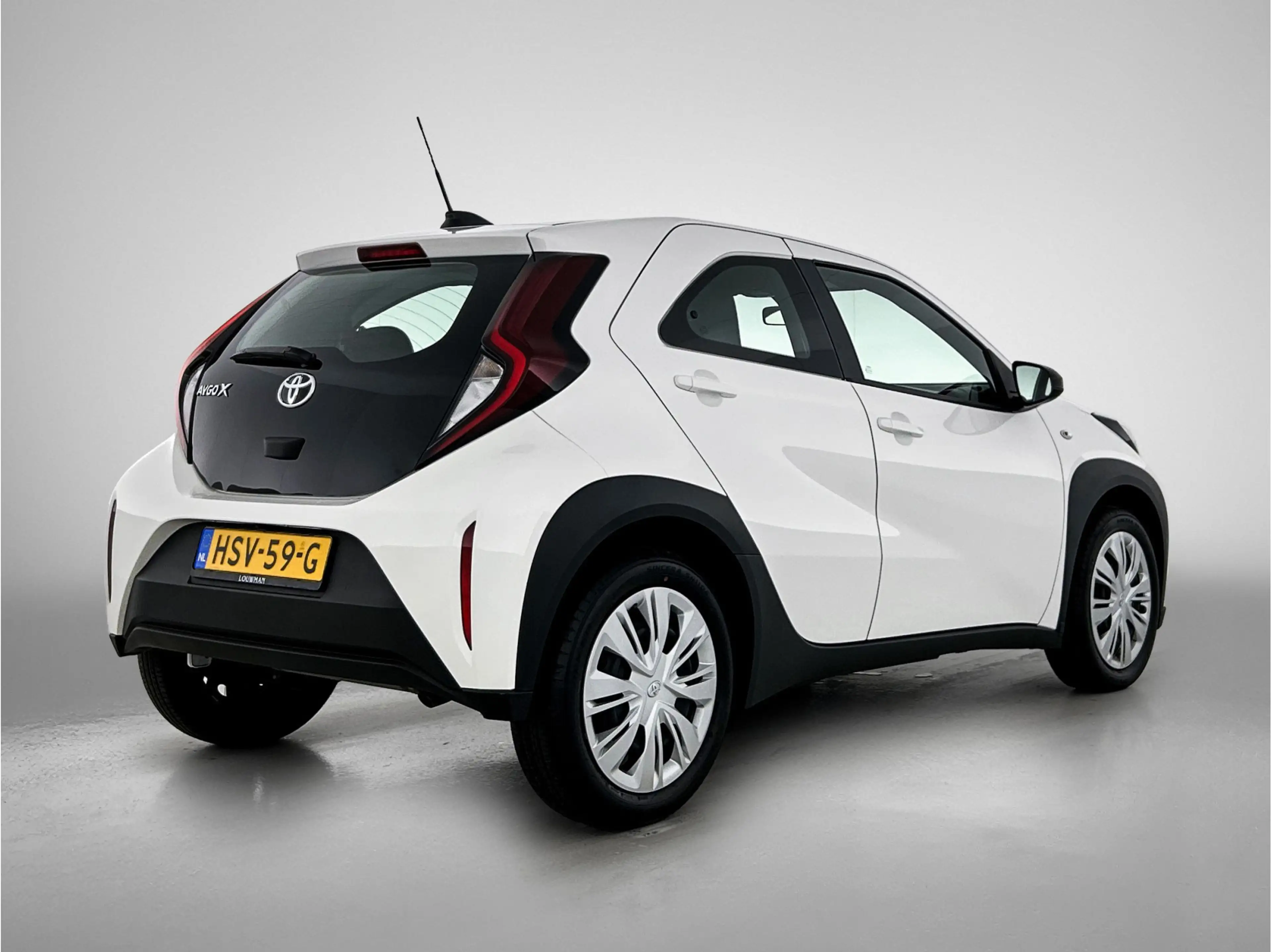 Toyota Aygo X 1.0 VVT-i MT Play | BTW voertuig | Apple CarPlay/A — photo 2