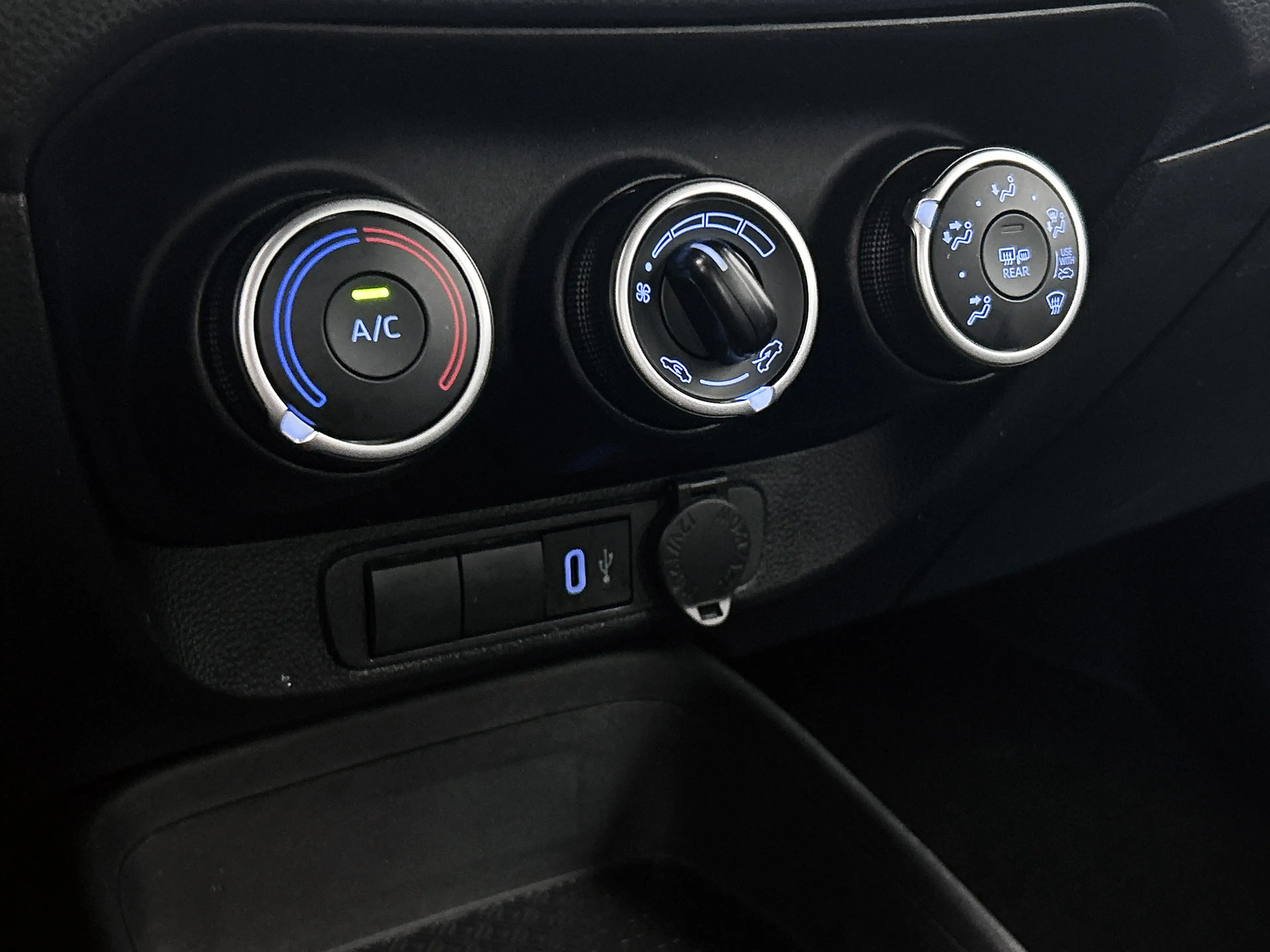 Toyota Aygo X 1.0 VVT-i MT Play | BTW voertuig | Apple CarPlay/A — photo 10