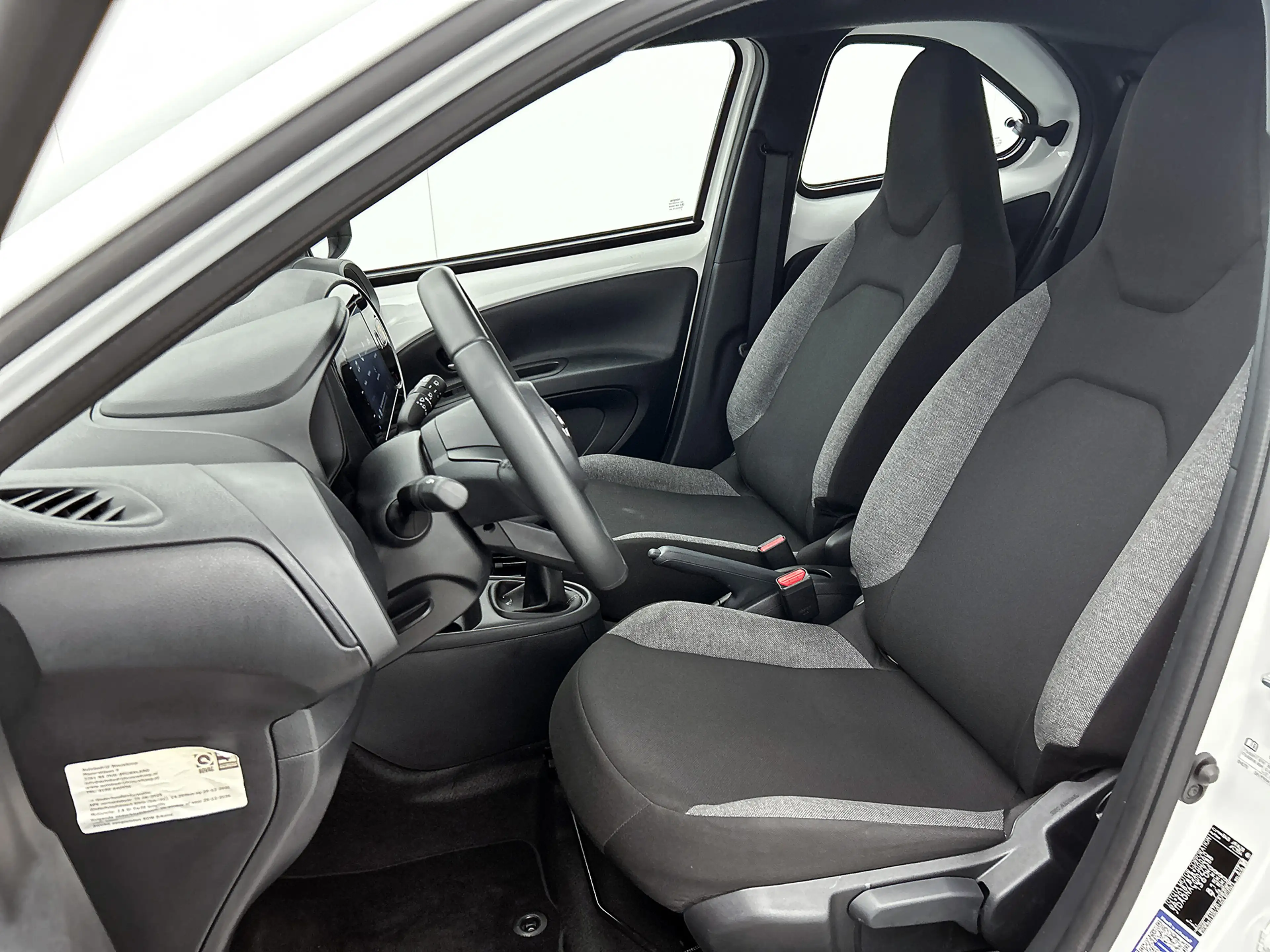 Toyota Aygo X 1.0 VVT-i MT Play | BTW voertuig | Apple CarPlay/A — photo 15