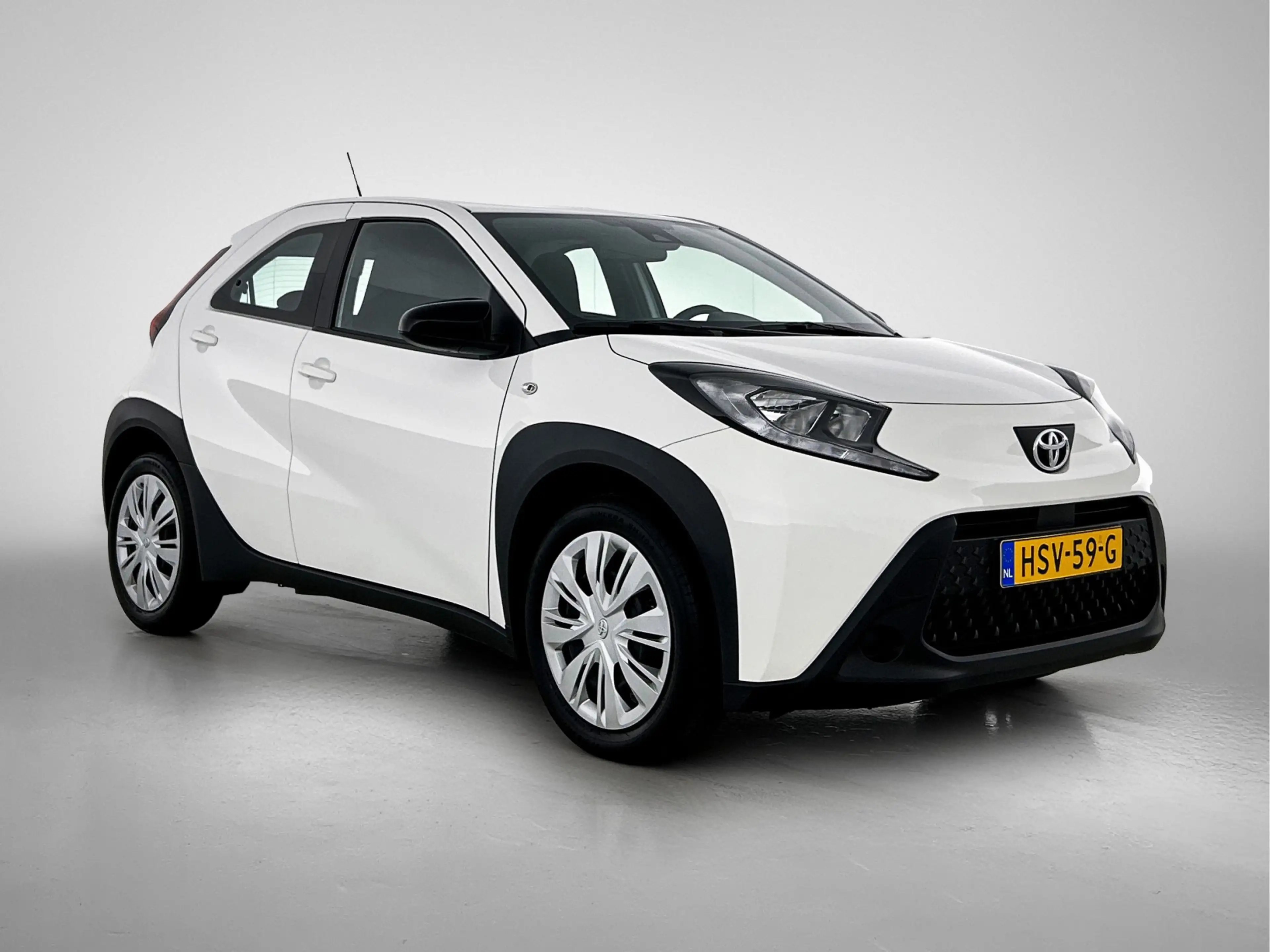 Toyota Aygo X 1.0 VVT-i MT Play | BTW voertuig | Apple CarPlay/A — photo 13