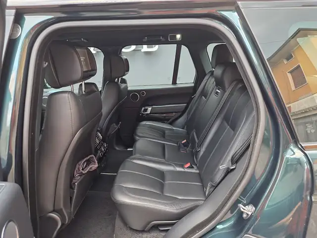 Land Rover Range Rover view 14