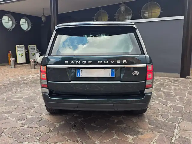 Land Rover Range Rover view 3