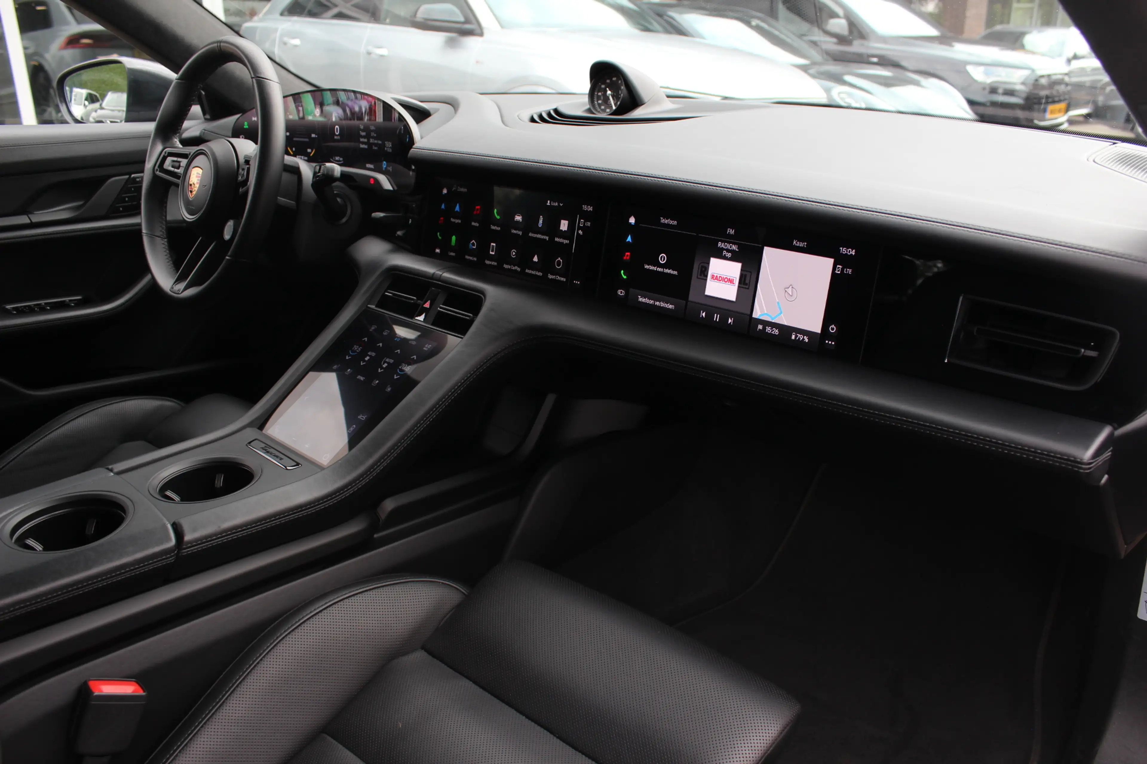 Porsche Taycan Turbo 93 kWh / 360Camera / Passenger Display / Ach — photo 14