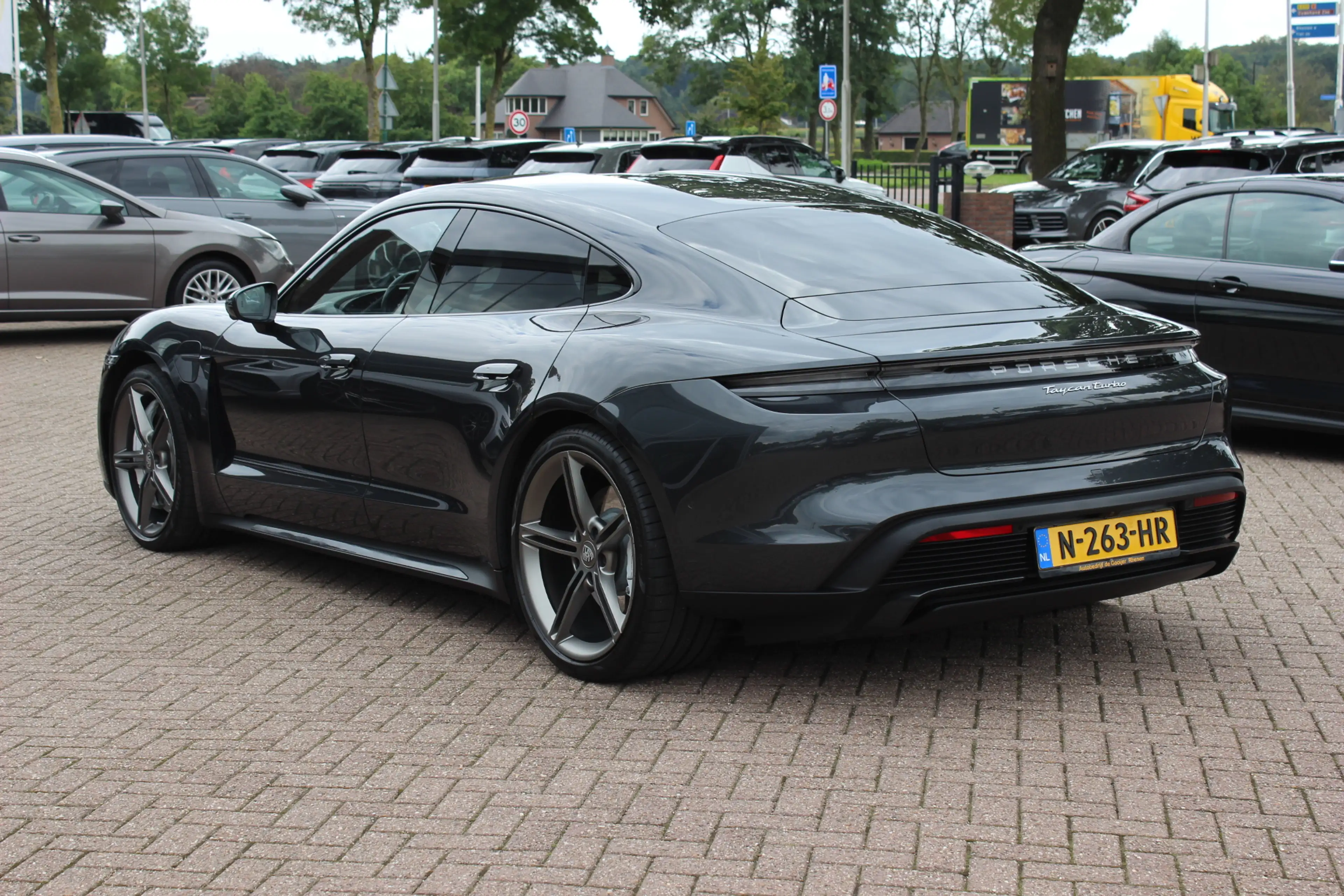 Porsche Taycan Turbo 93 kWh / 360Camera / Passenger Display / Ach — photo 4