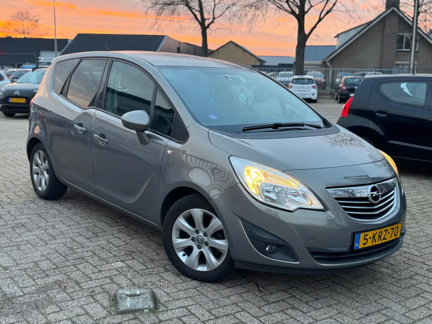 Opel Meriva 1.4 Turbo Cosmo LPG NAVIGATIE CLIMA APK 11-2026 Braun - 2