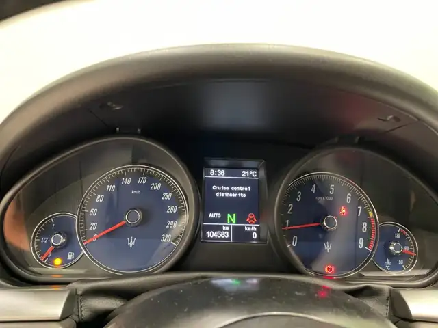 Maserati Granturismo view 5