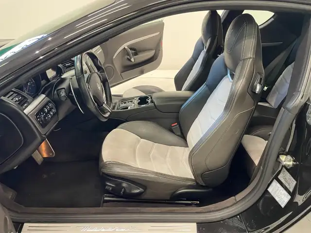 Maserati Granturismo view 8
