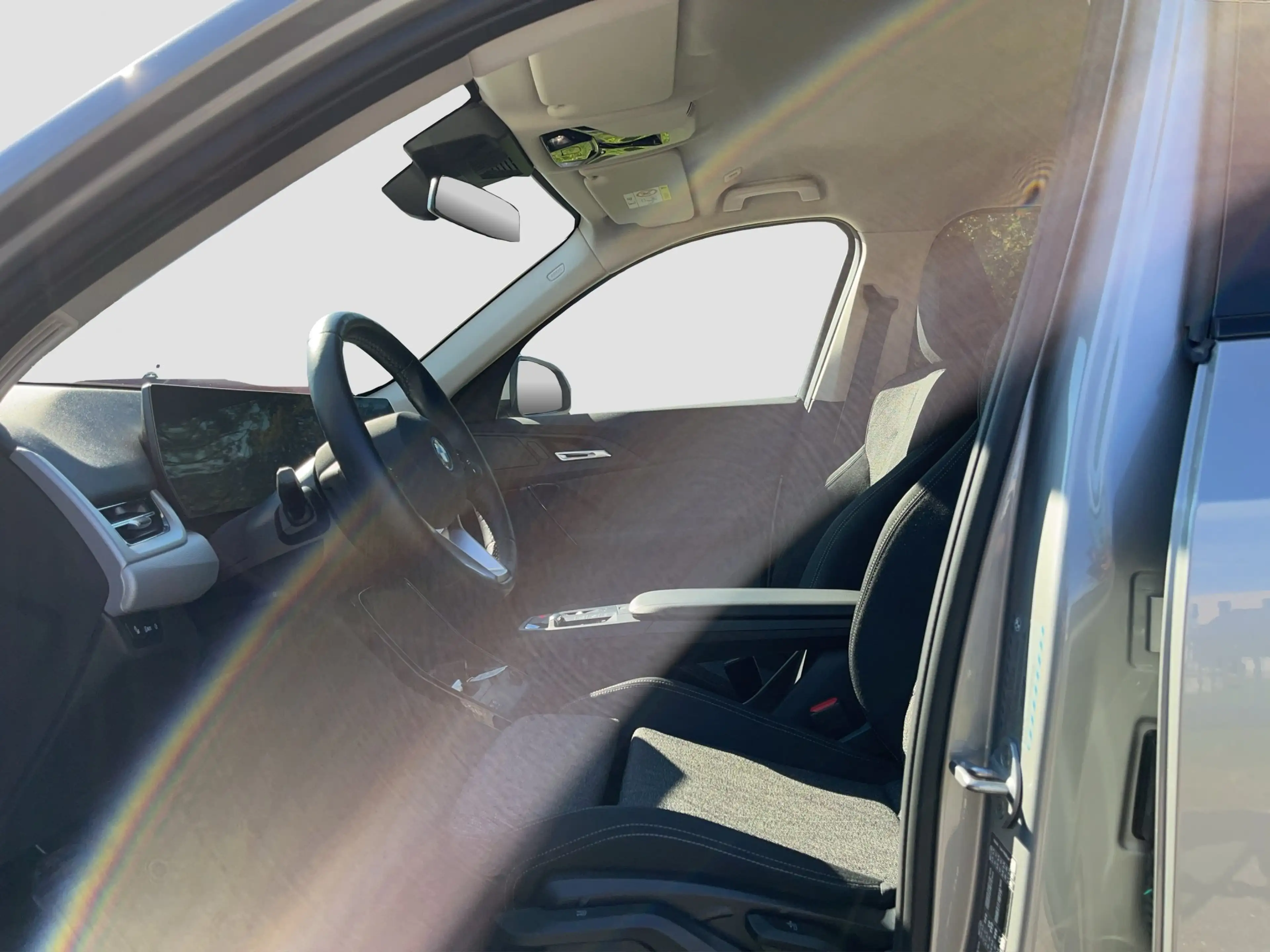BMW iX1 eDrive 20 KAM LED ACC Kam. SHZ AHK AUT LM — photo 10