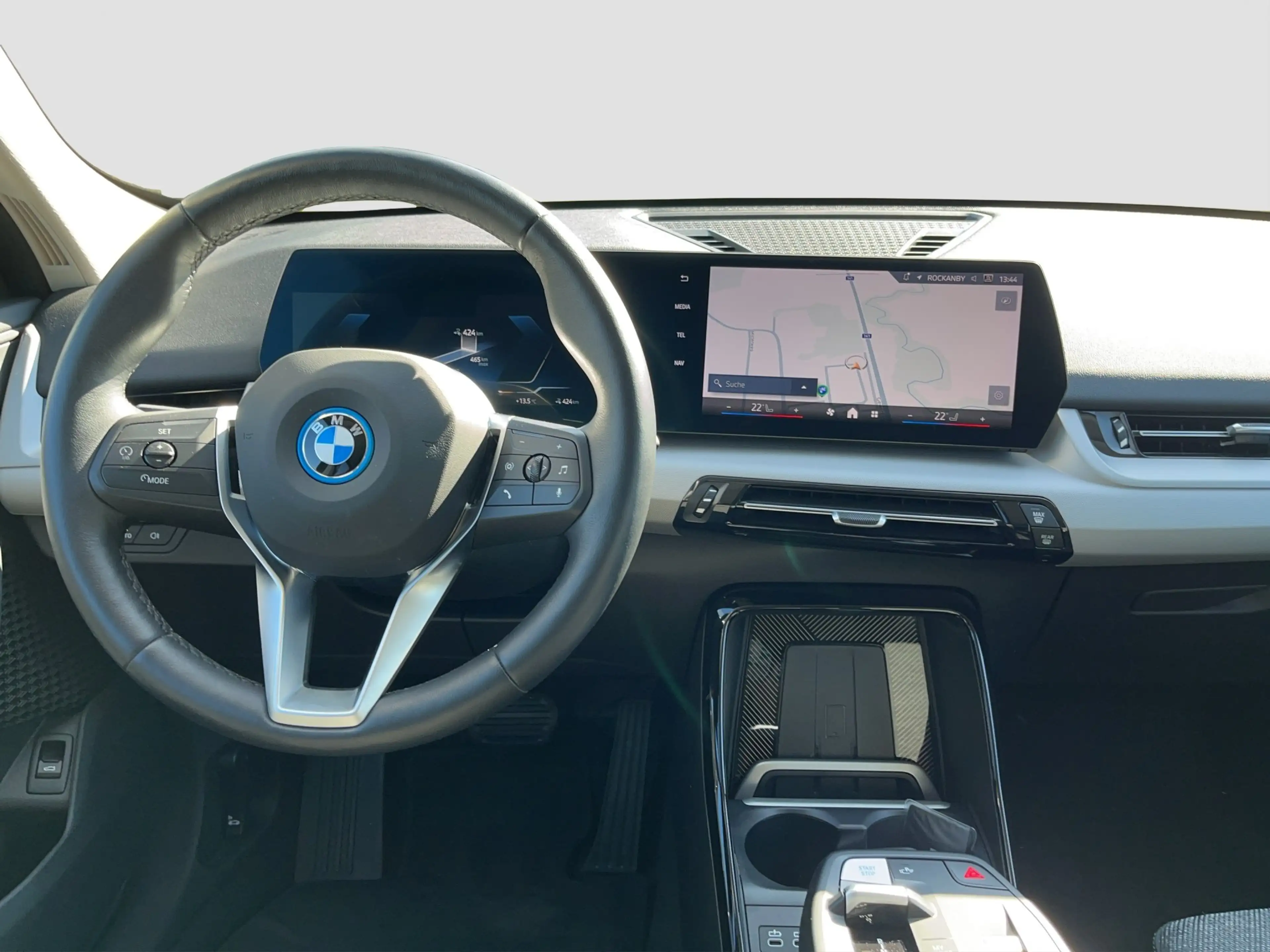 BMW iX1 eDrive 20 KAM LED ACC Kam. SHZ AHK AUT LM — photo 15