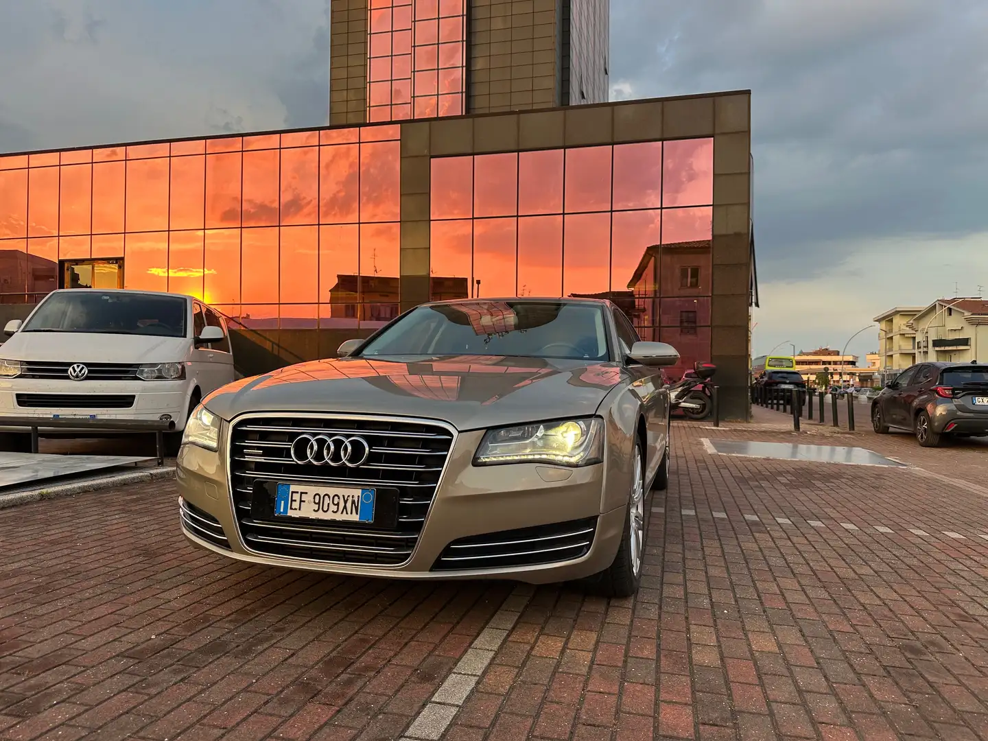 Audi A8 A8 III 2011 3.0 V6 tdi quattro tiptronic Beige - 2
