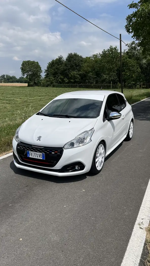 Peugeot 208 3p 1.6 thp Gti s&s 208cv - 2