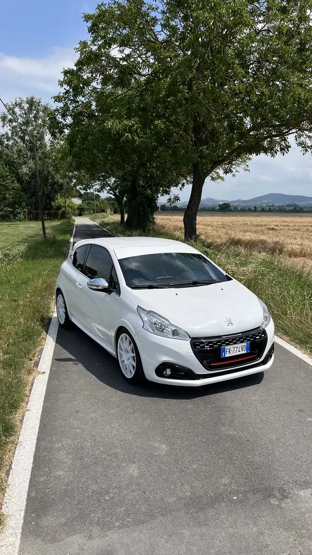 Peugeot 208 3p 1.6 thp Gti s&s 208cv - 1