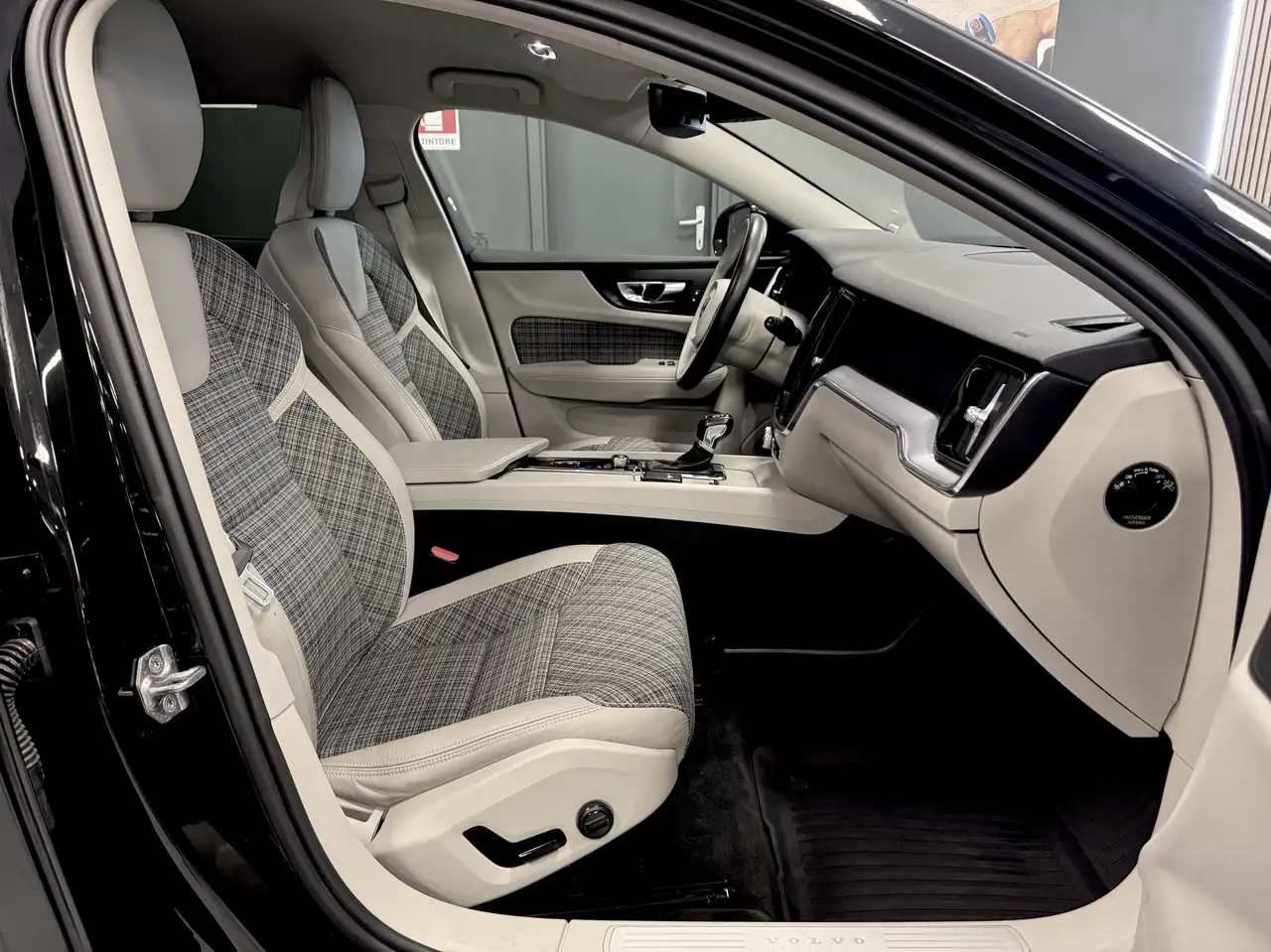Volvo V60 — photo 9 sur 17